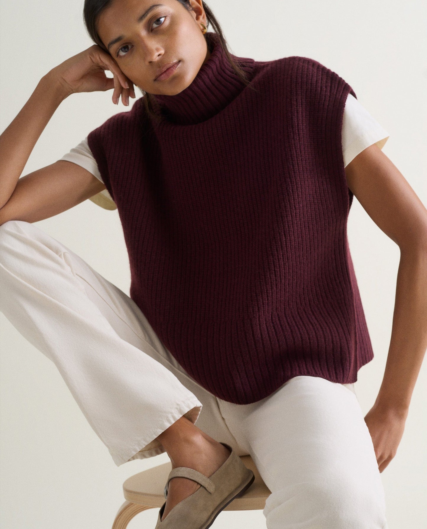 Women's Cashmere Merino Roll Neck Tabard - Oxblood