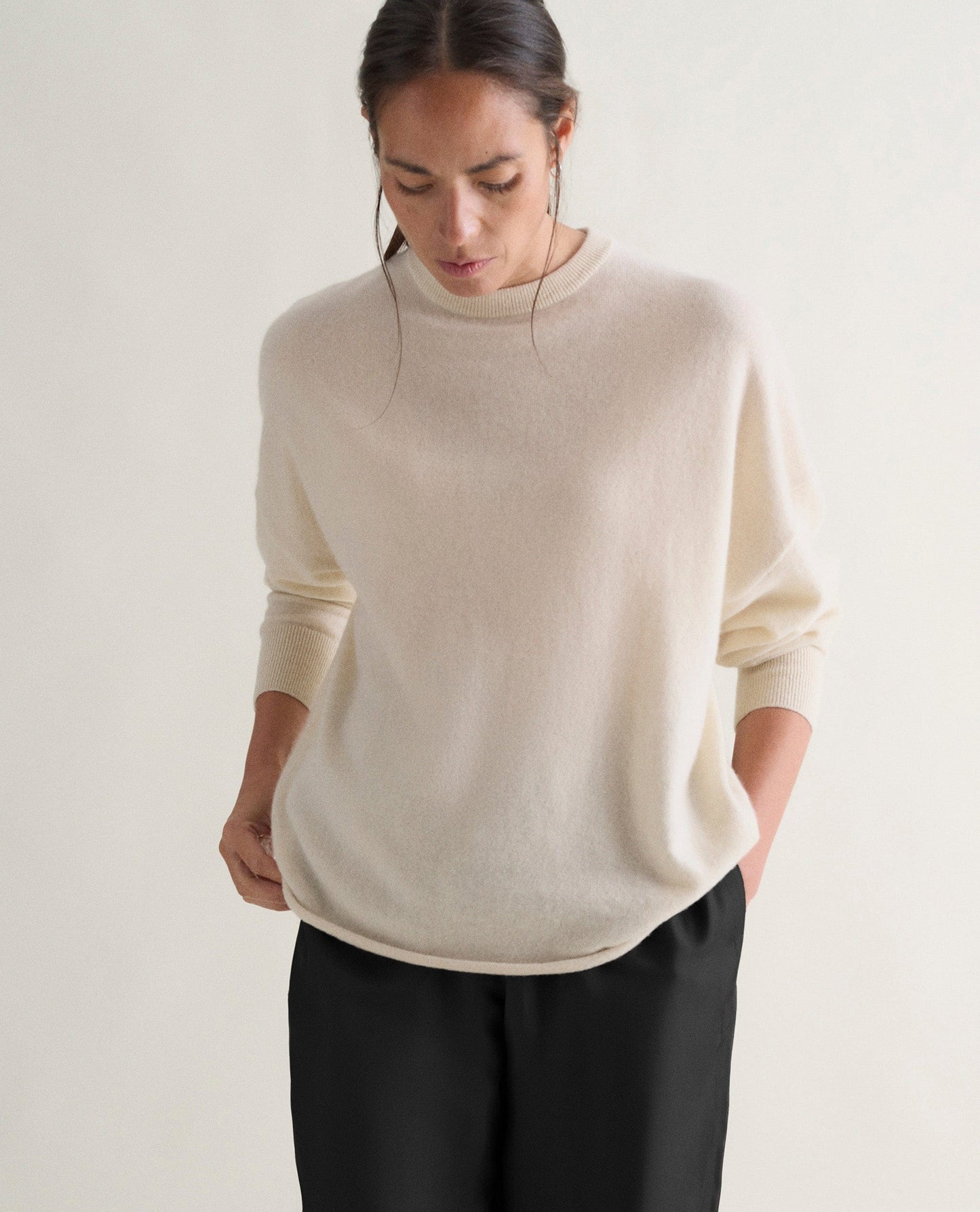 Women's Finest Cashmere Sweatshirt - Buttermilk