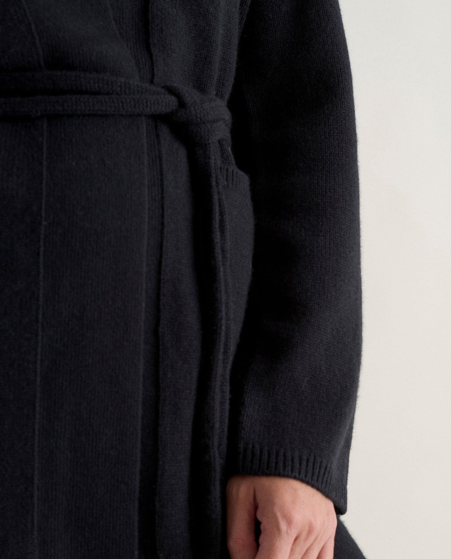 Women's Cashmere Merino Belted Cardigan - Black