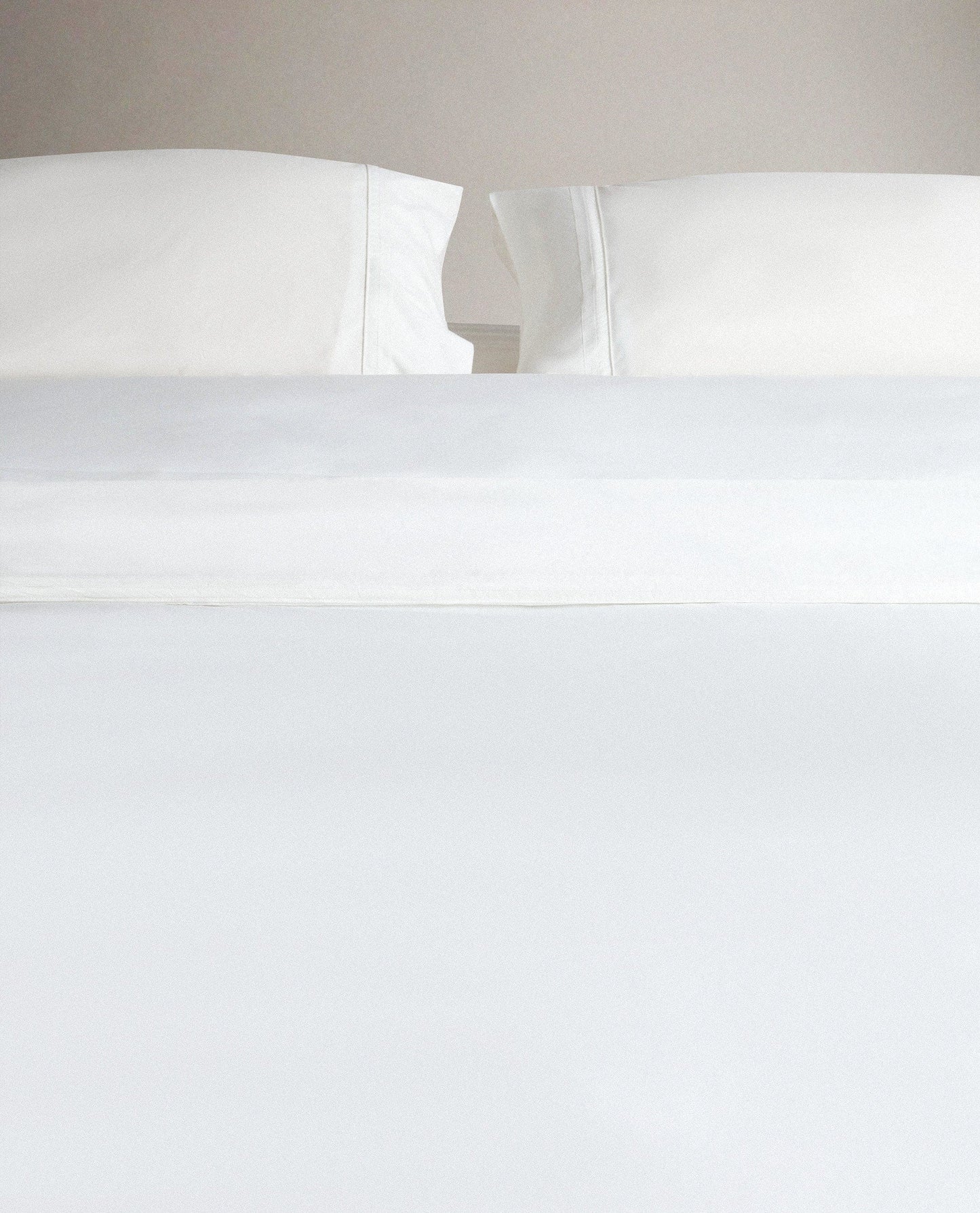 Crisp & Cool Organic Cotton Duvet Set - Tailored Border