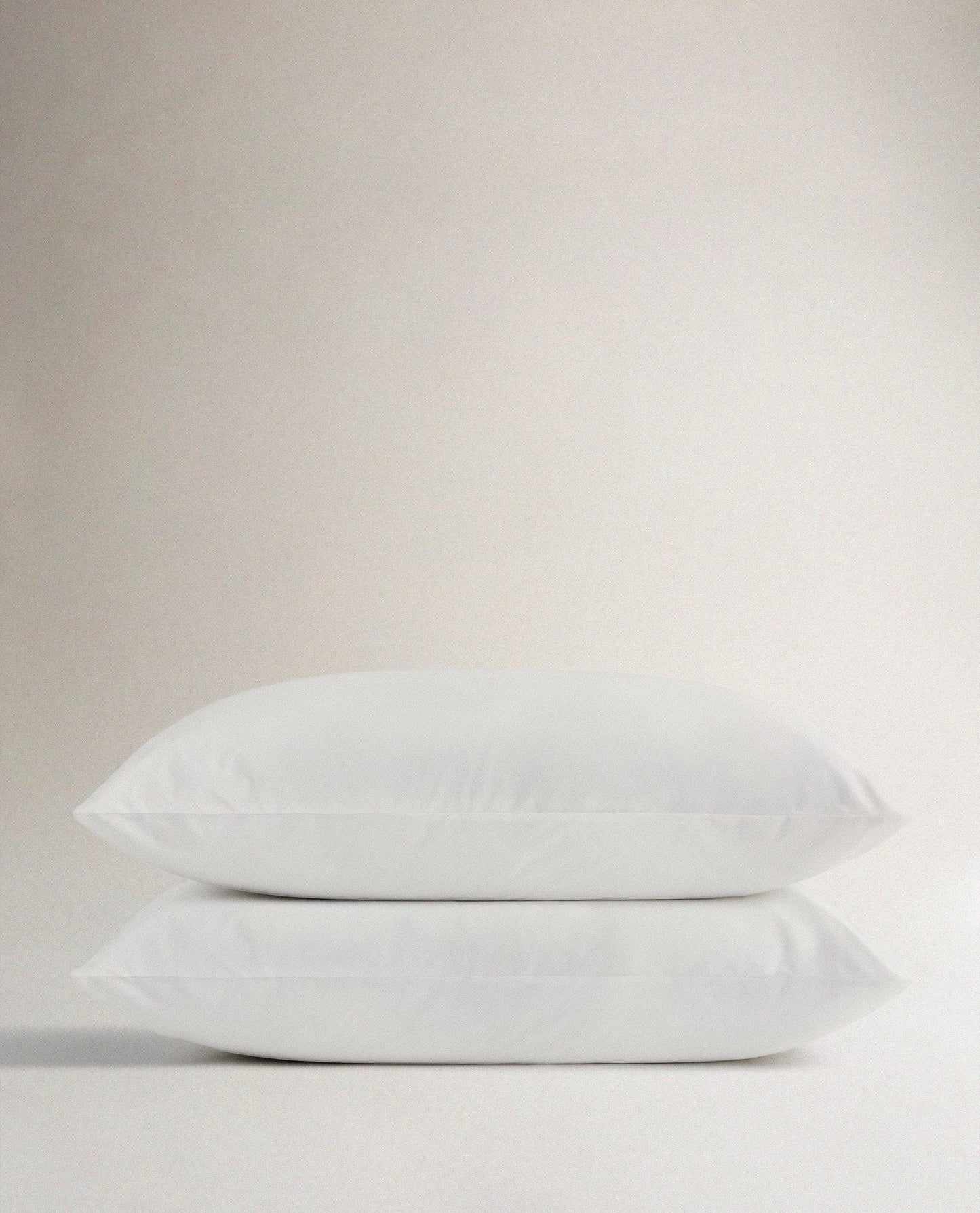 Crisp & Cool Organic Cotton Pillowcase Set - White