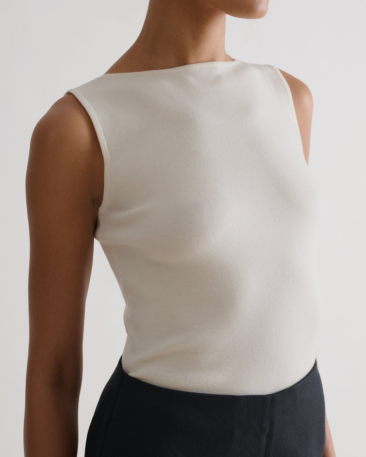 Women's Merino Wool Straight Neck Vest - Buttermilk