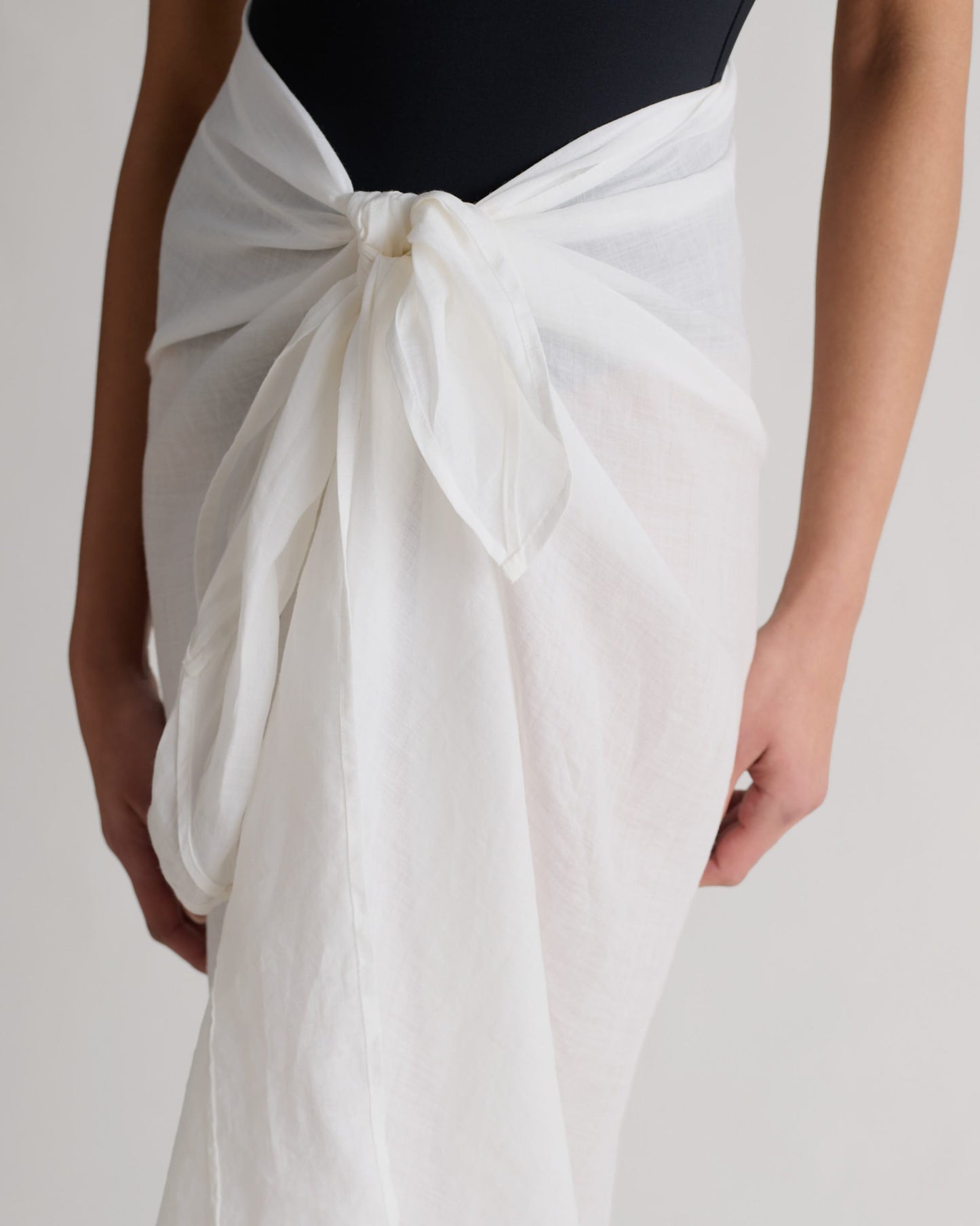 Women's Ramie Pareo Wrap - White