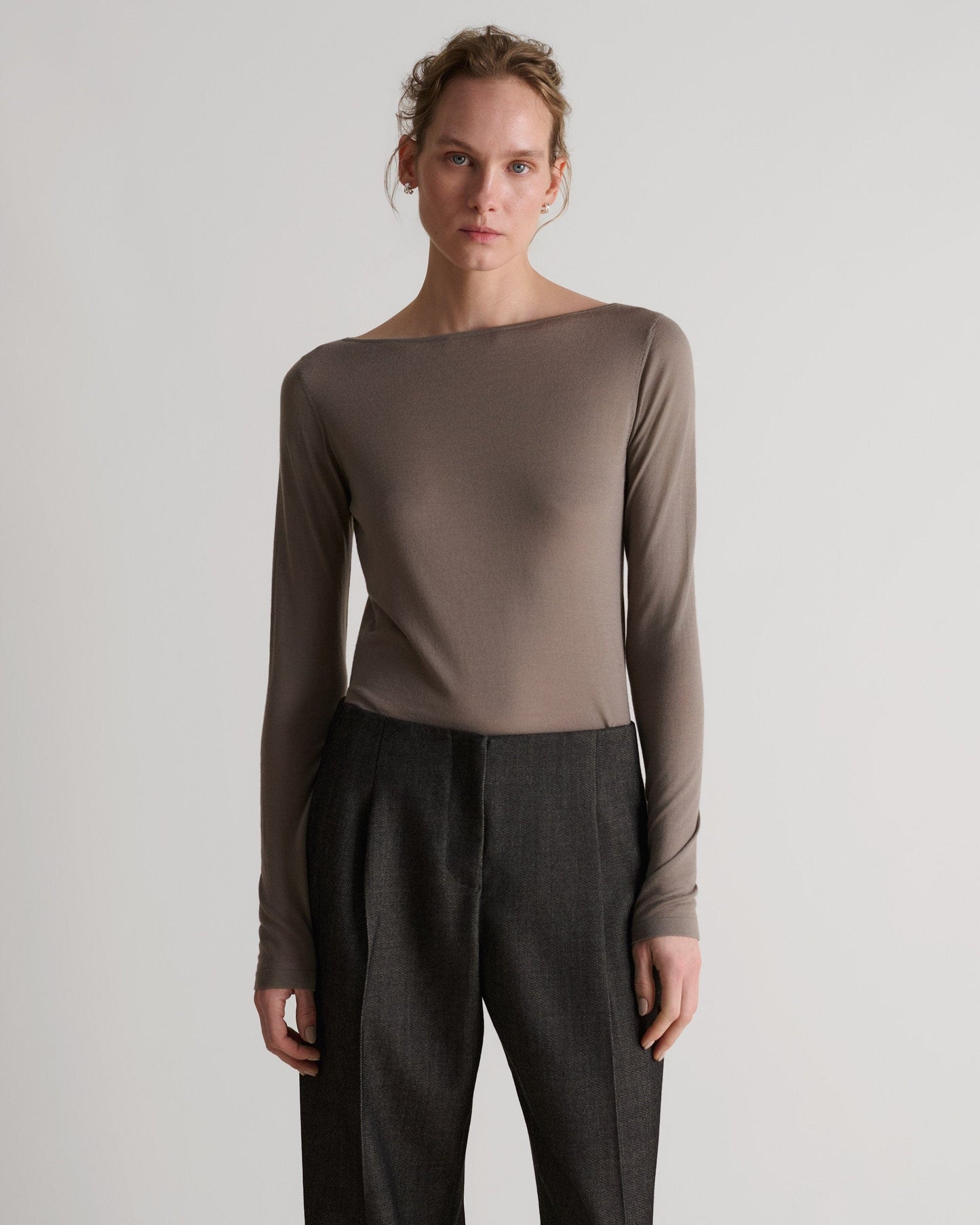 Women's Superfine Merino Straight Neck Jumper - Mole