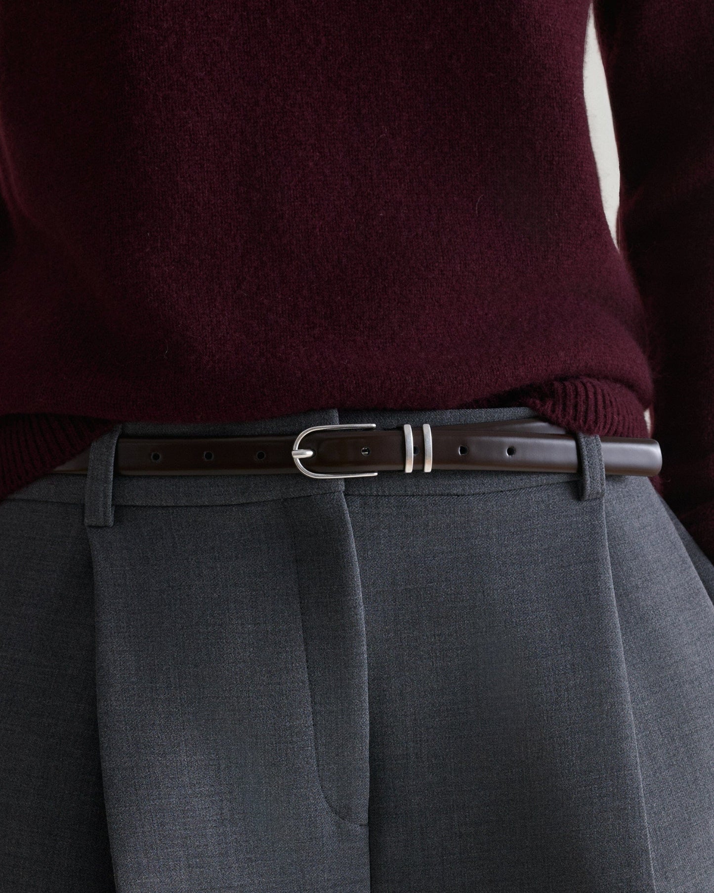 Women's Smooth Leather Narrow Belt - Brown