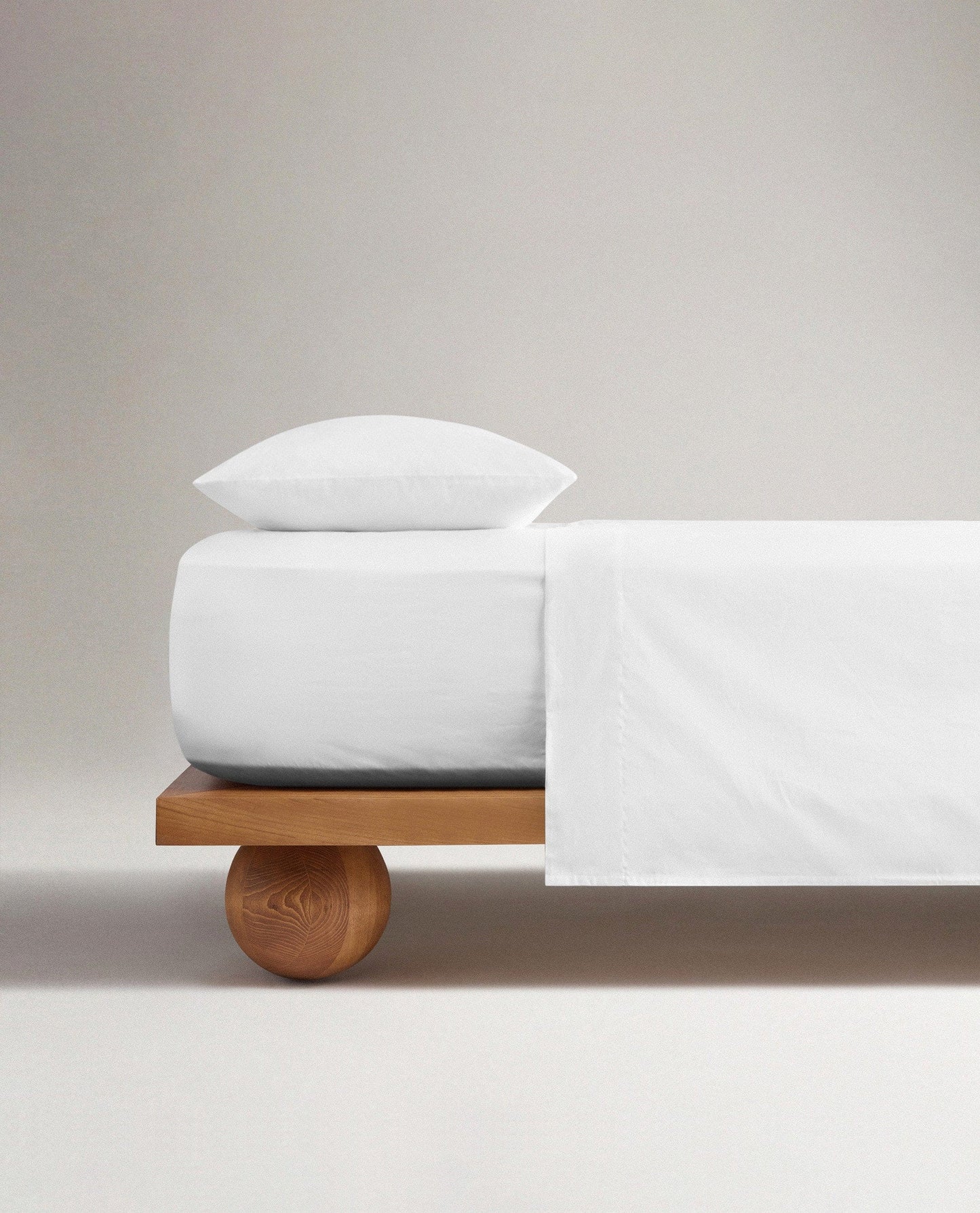 Soft & Smooth Premium Cotton Fitted Sheet - White