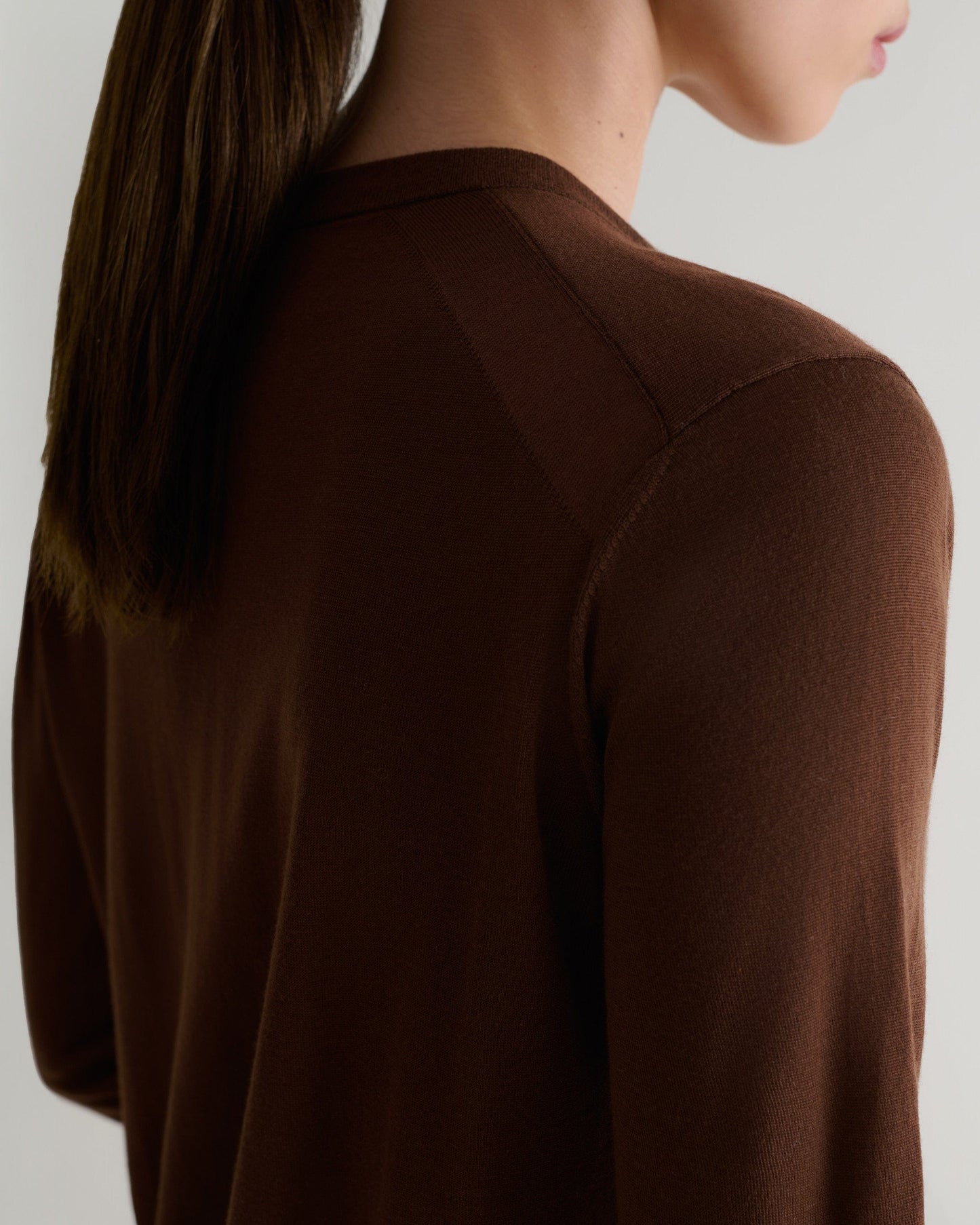 Women's Superfine Merino V Neck Jumper - Burl