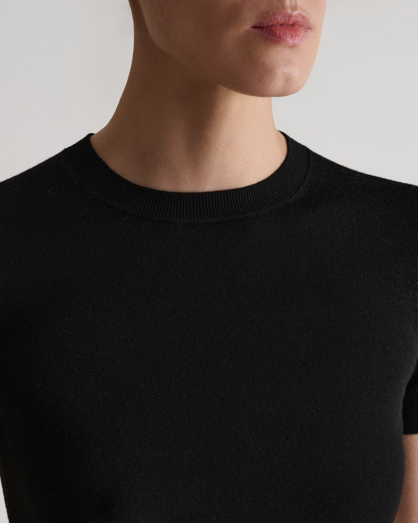 Women's Superfine Merino Wool Knitted T-shirt - Black