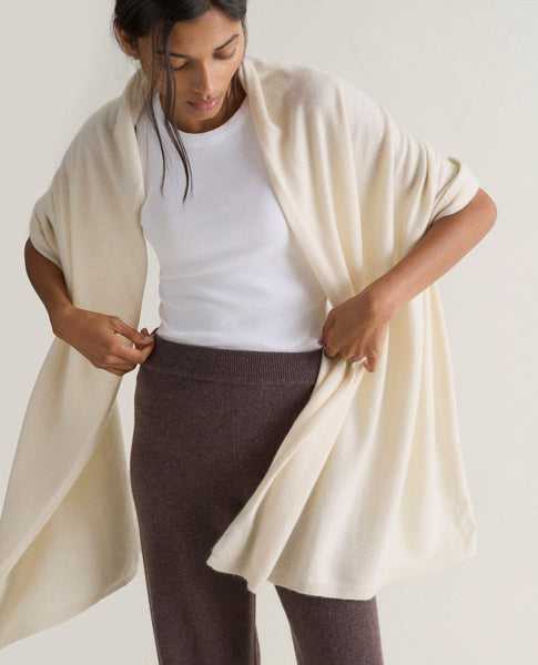 LEEZ Women Oversized Cashmere Wrap - Brown