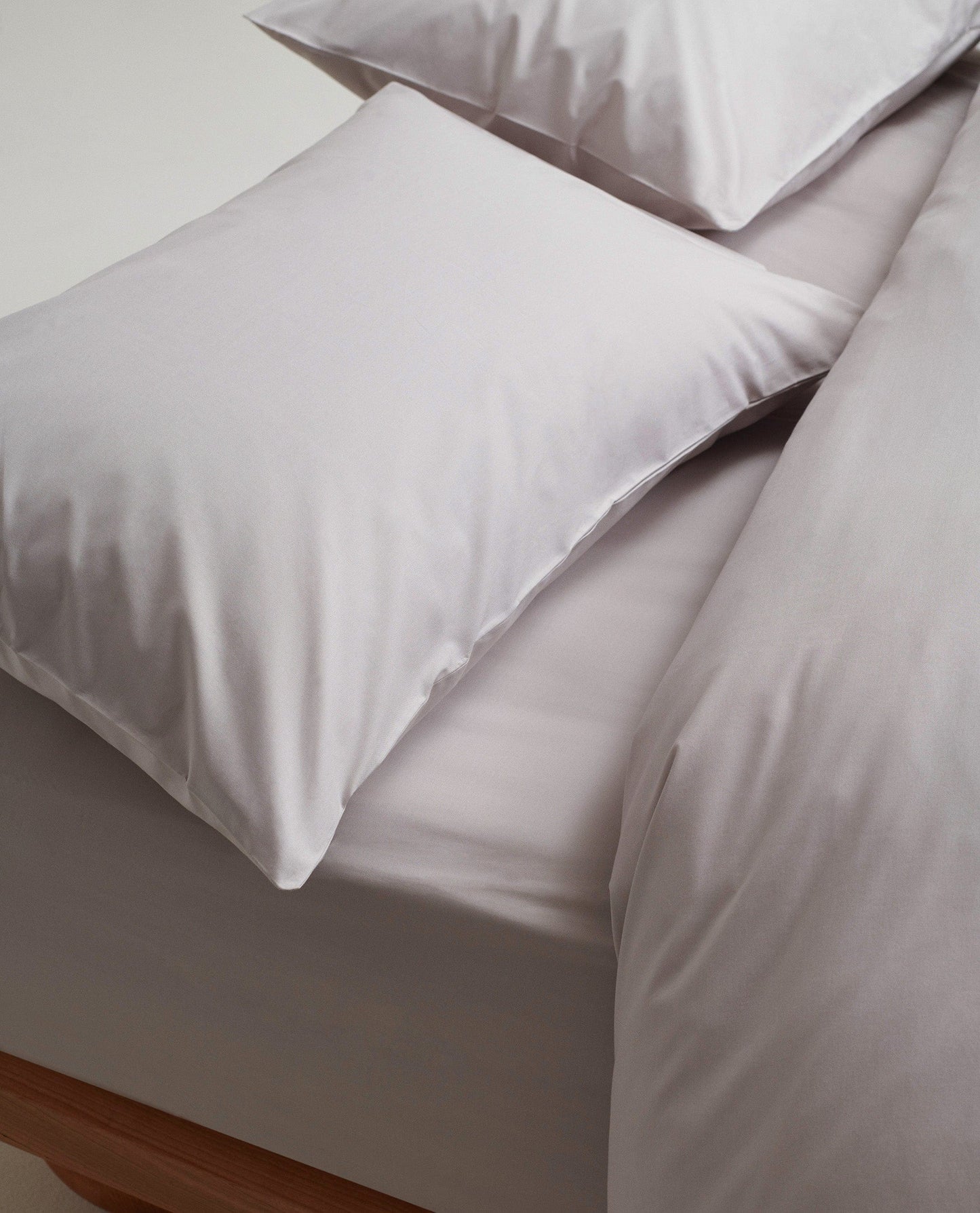 Image 2 of 4 showing Rise & Fall's Crisp & Cool Organic Cotton Standard Pillowcase Set, colour: pebble.