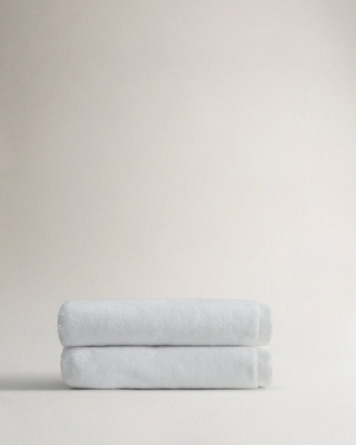 Rise & Fall's white ultra-absorbant Turkish cotton bath towel