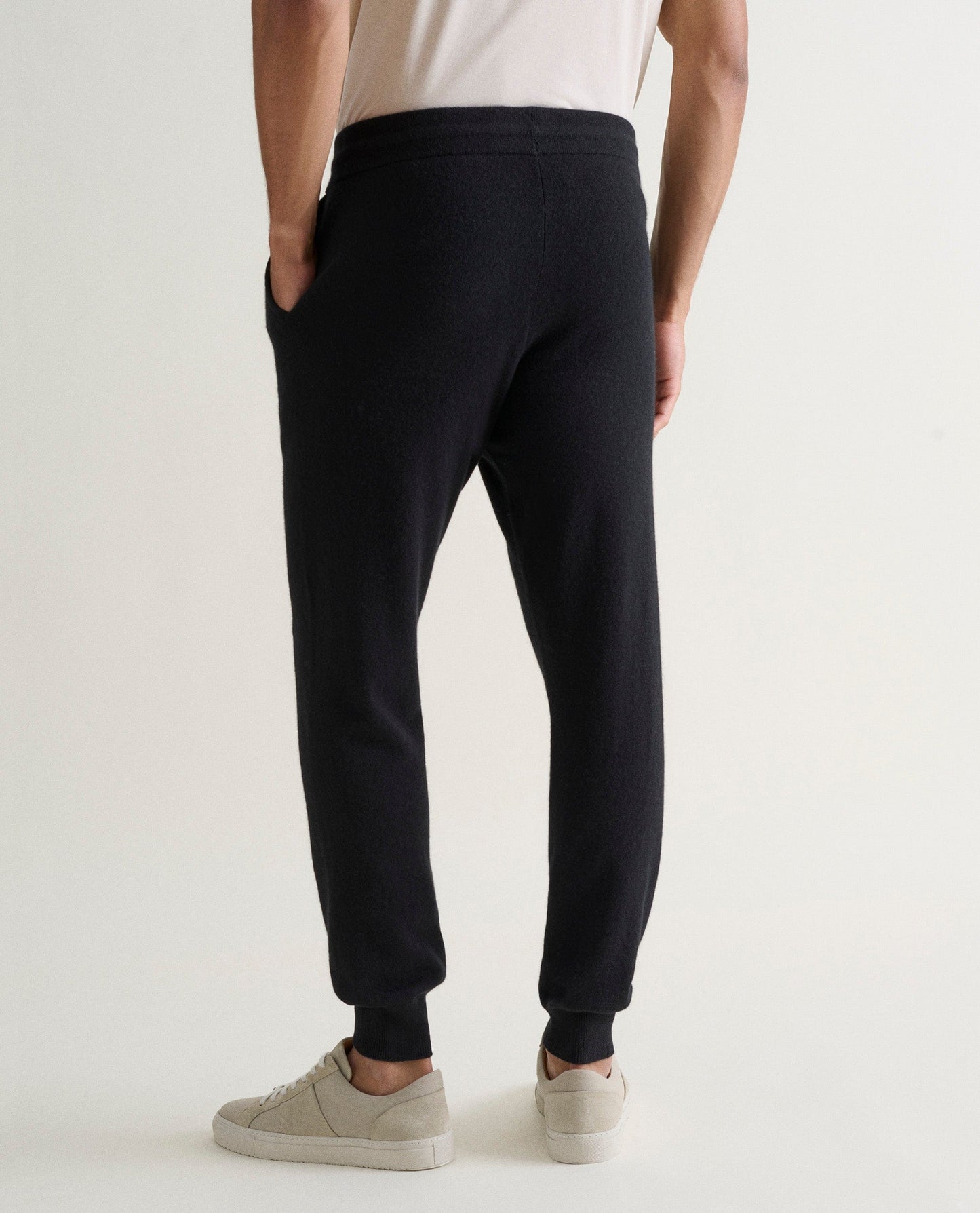 Men's Finest Cashmere Joggers - Black