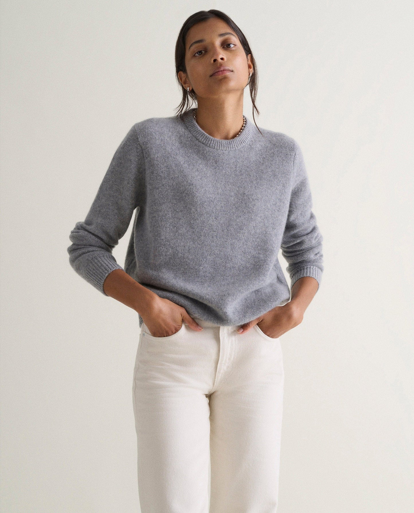 Women's Finest Cashmere Mid-Weight Crew Neck Jumper - Medium Grey