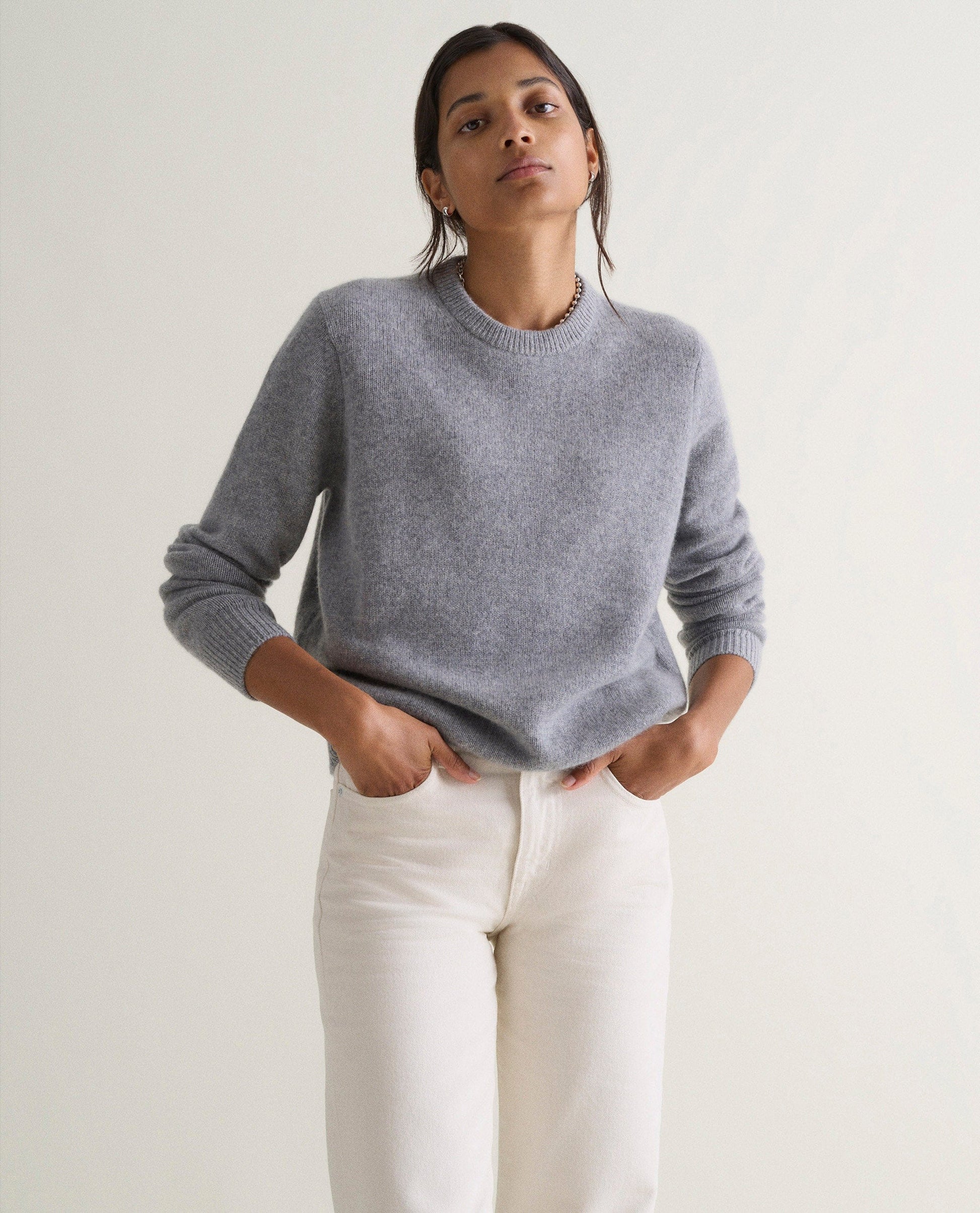 Women's Finest Cashmere Mid-Weight Crew Neck Jumper - Medium Grey