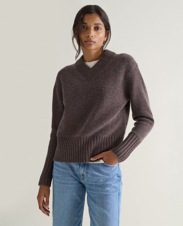 Chocolate - Women's Cashmere Merino V Neck Jumper