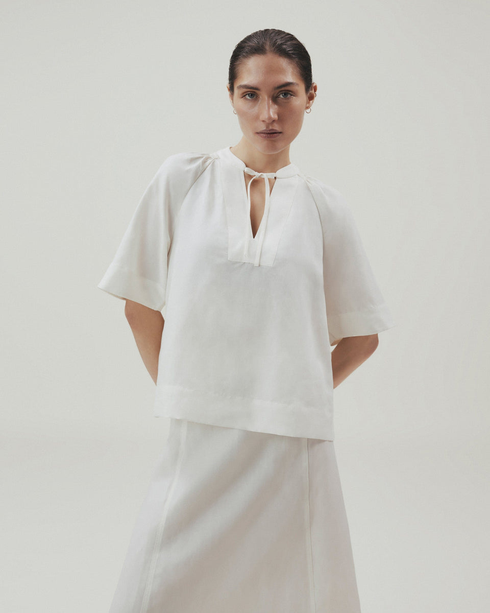 Women's Future-Linen Tie Neck Blouse - Buttermilk