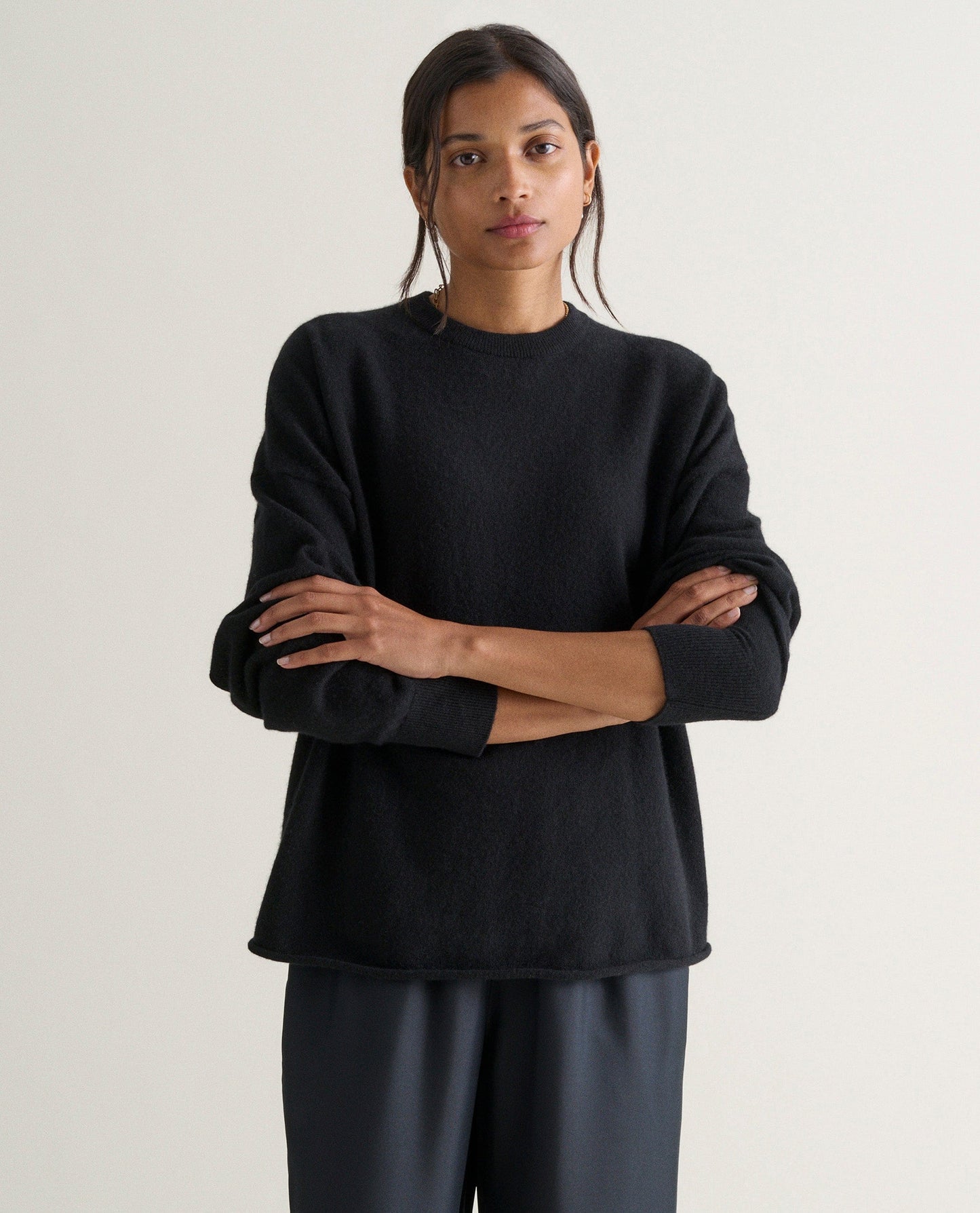 Women's Finest Cashmere Sweatshirt - Black