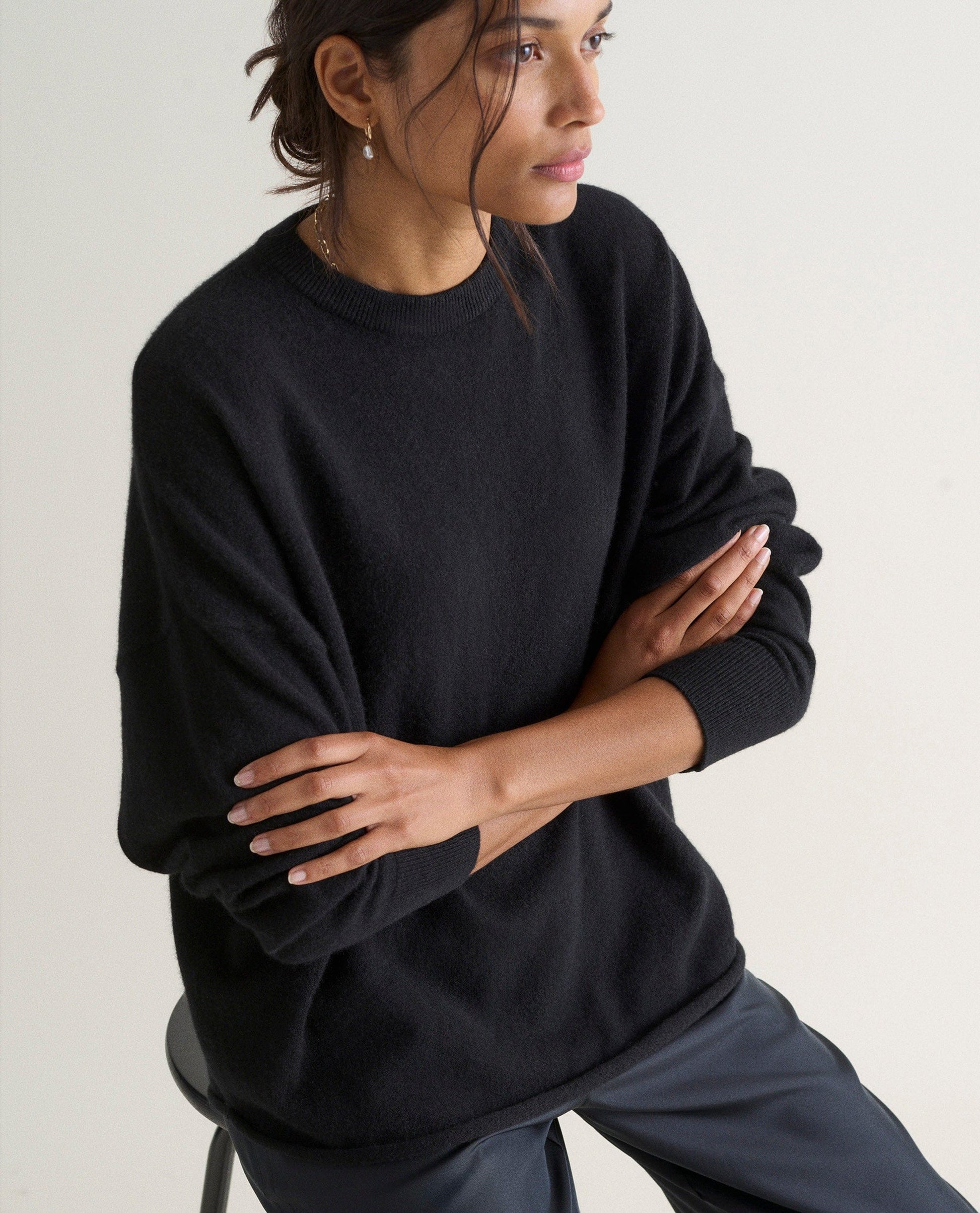 Women's Finest Cashmere Sweatshirt - Black