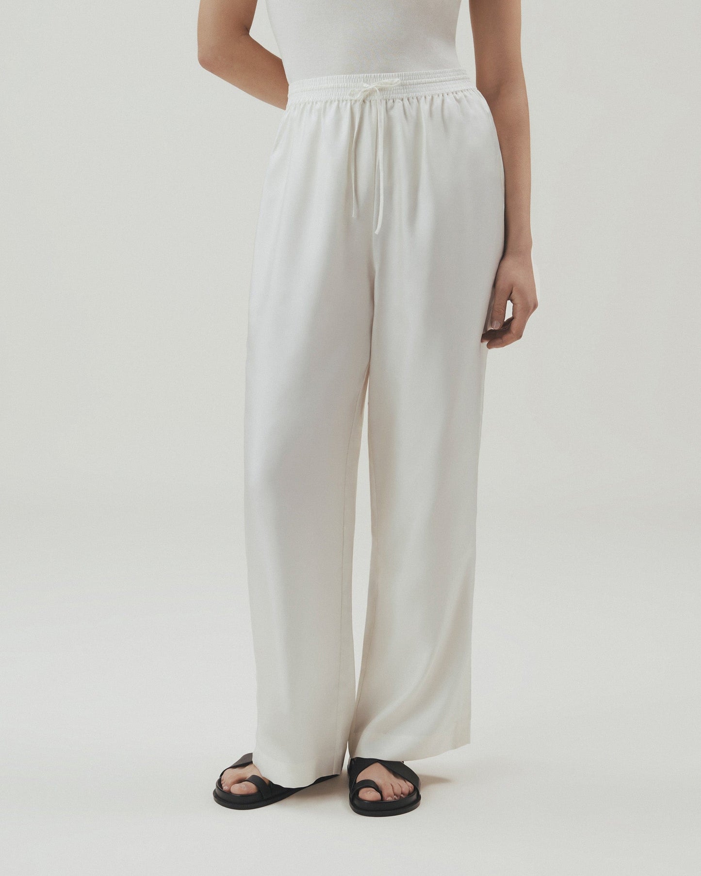 Women's Easy-Silk Wide-Leg Trouser - Buttermilk