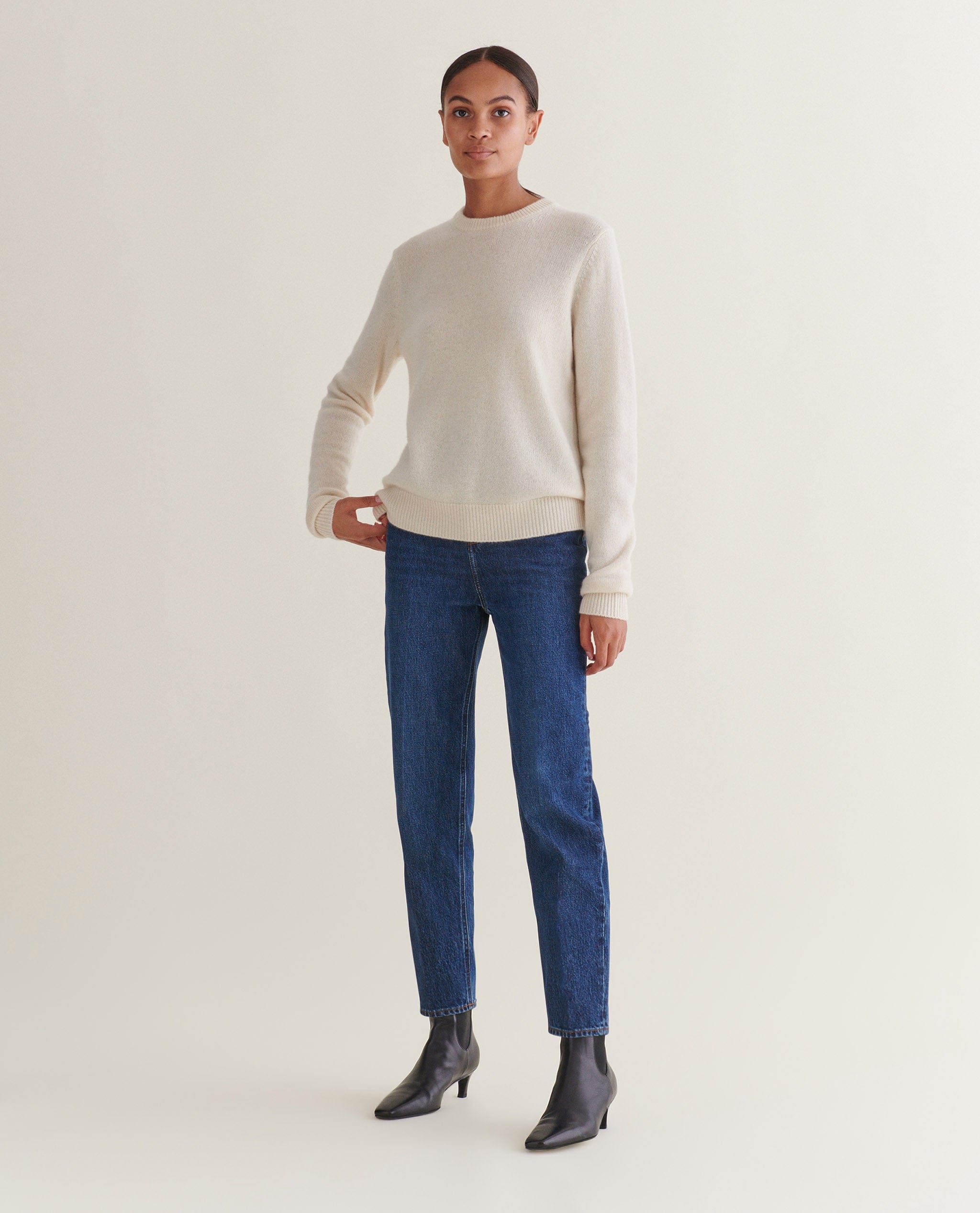 Women's Finest Cashmere Mid-Weight Crewneck Jumper