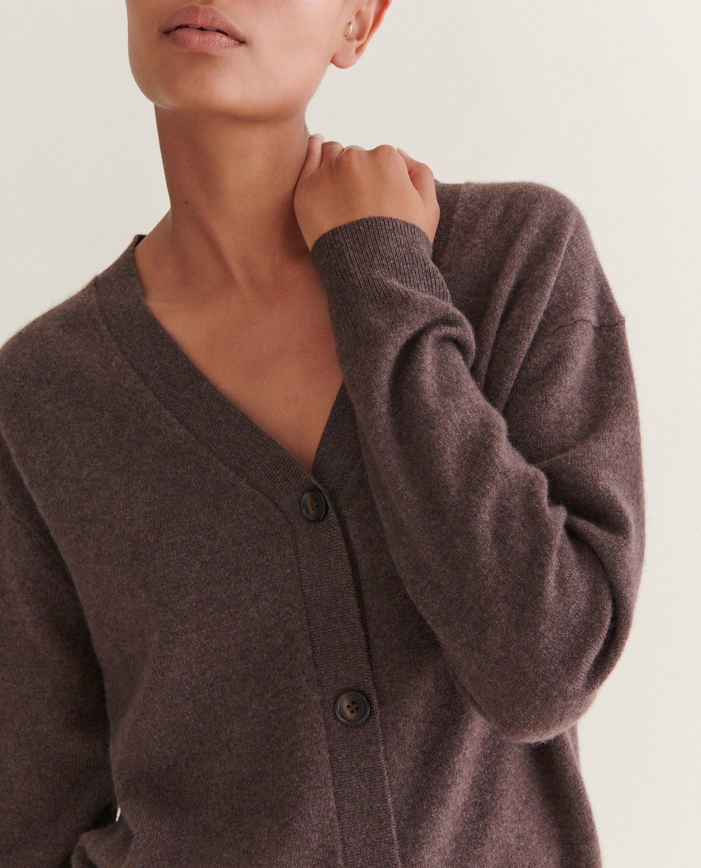 Women's Finest Cashmere Knitted V Neck Cardigan - Chocolate