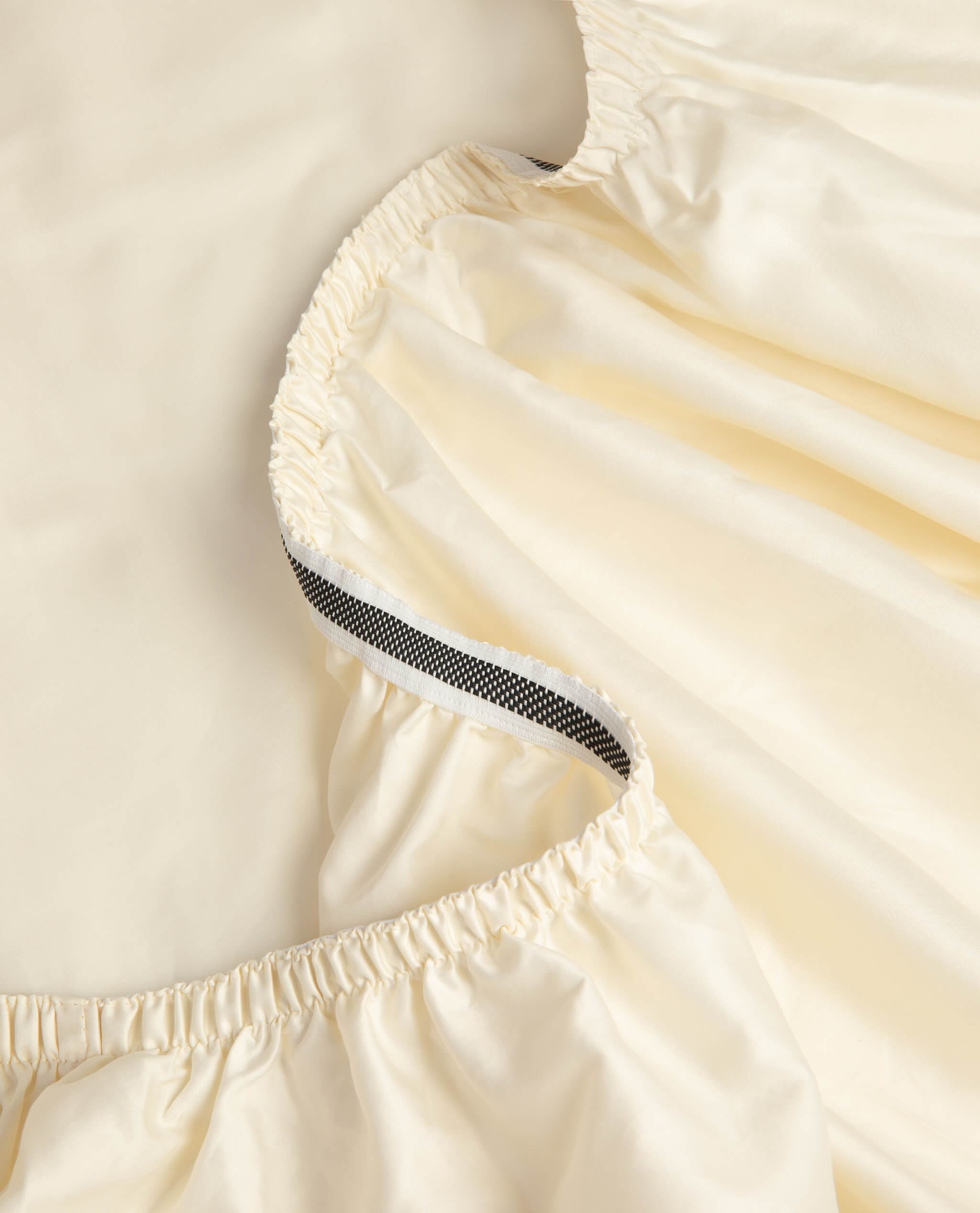The Soft & Smooth Luxury Fitted Sheet