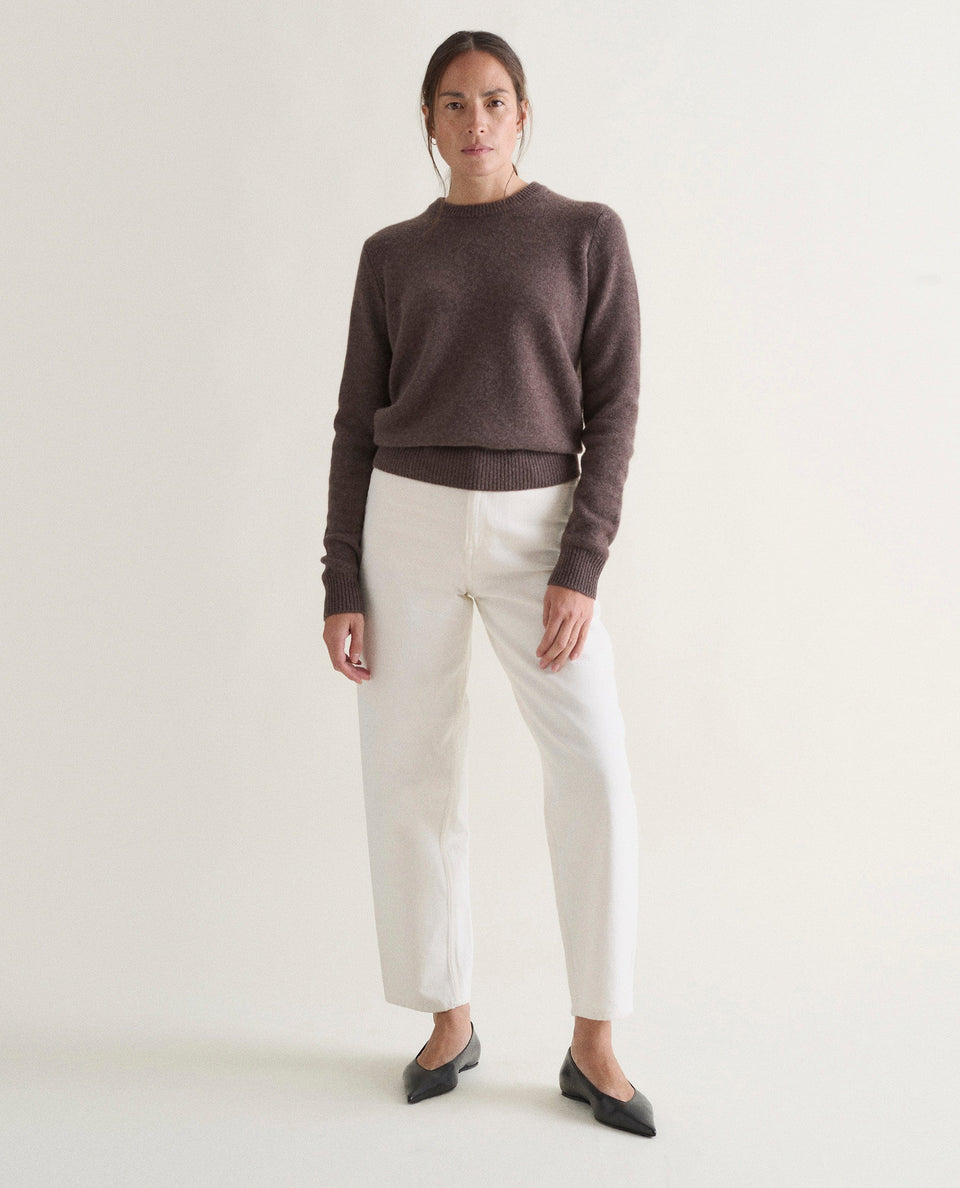 Women's Finest Cashmere Mid-Weight Crew Neck Jumper - Chocolate