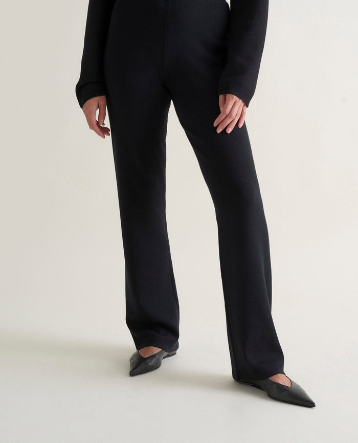 Black - Women's Merino Straight-Leg Trousers