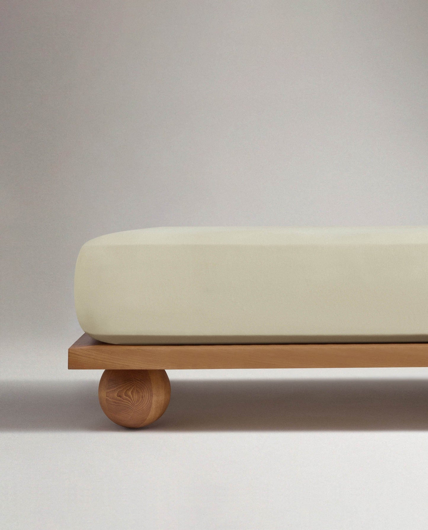 Relaxed & Refined Linen Fitted Sheet - Celery