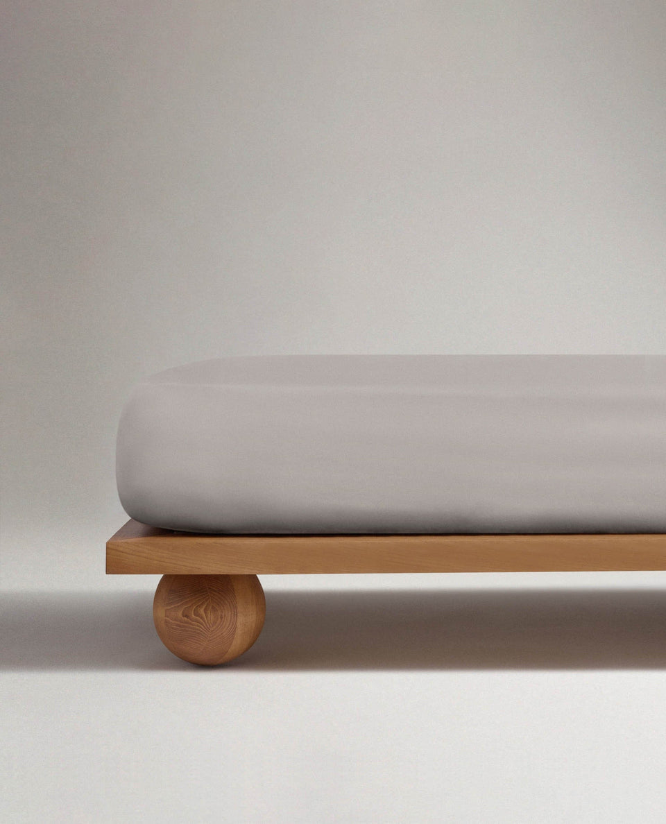 The Soft & Smooth Luxury Fitted Sheet - Pebble