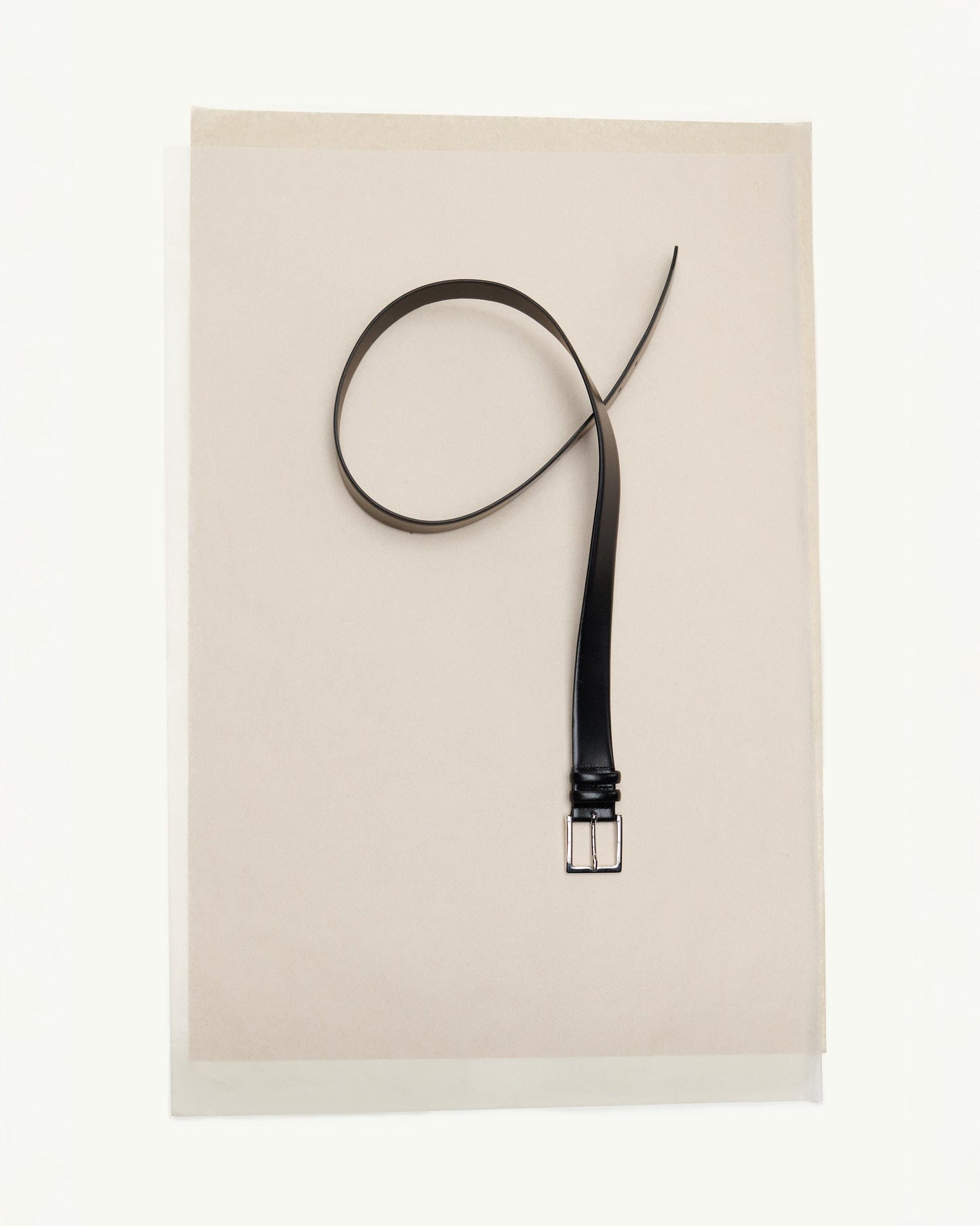 Men's Smooth Grain Silver Buckle Leather Belt - Black