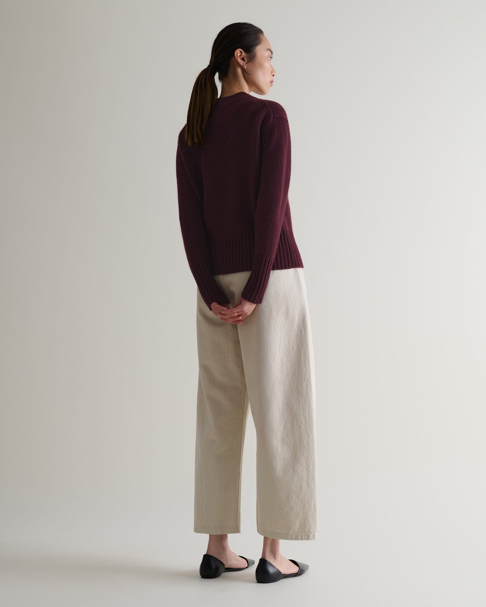 Women's Cashmere Merino V Neck Jumper - Oxblood