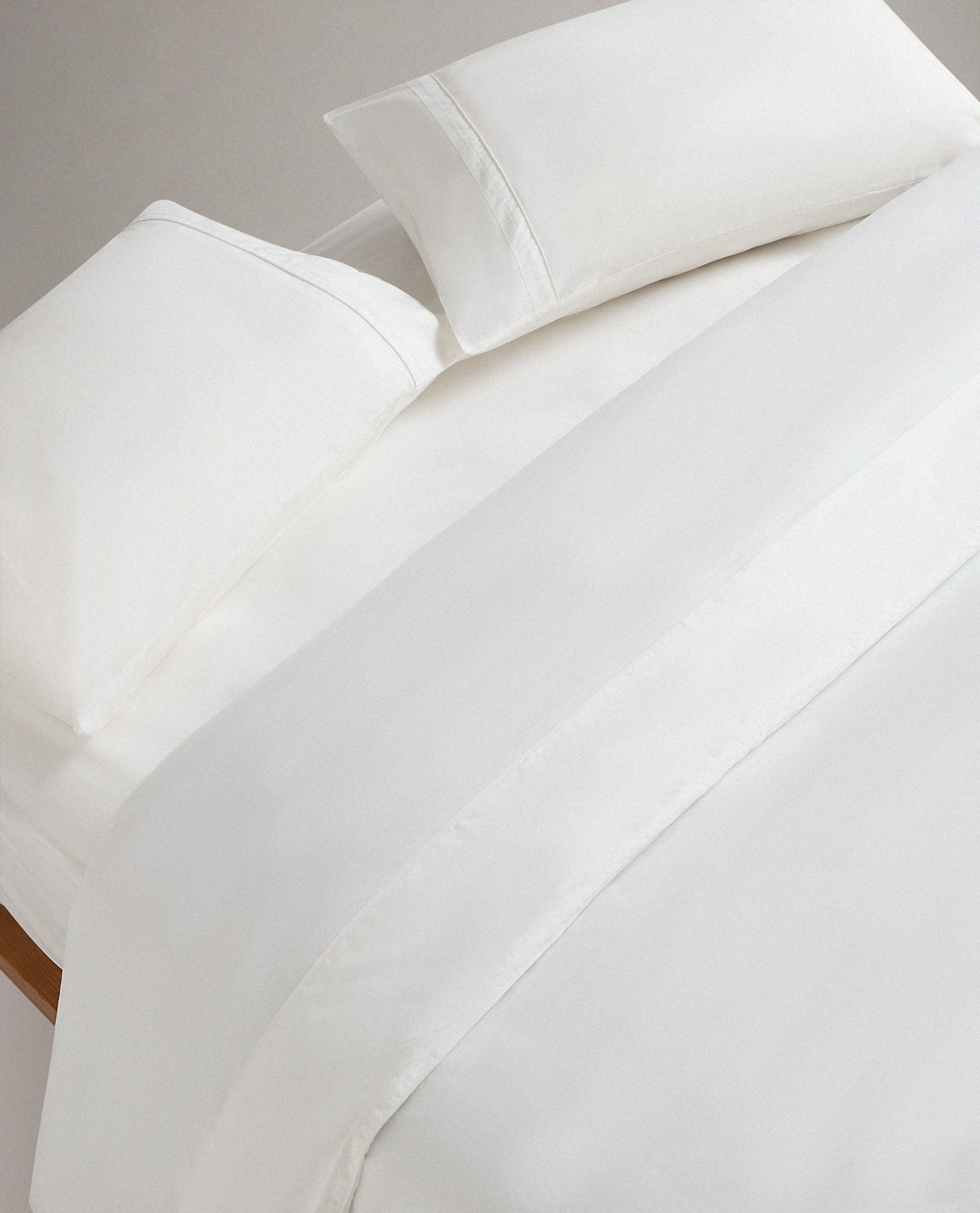 The Crisp & Cool Organic Cotton Duvet Set - Tailored Border