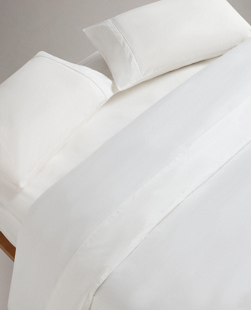 The Crisp & Cool Organic Cotton Duvet Set - Tailored Border
