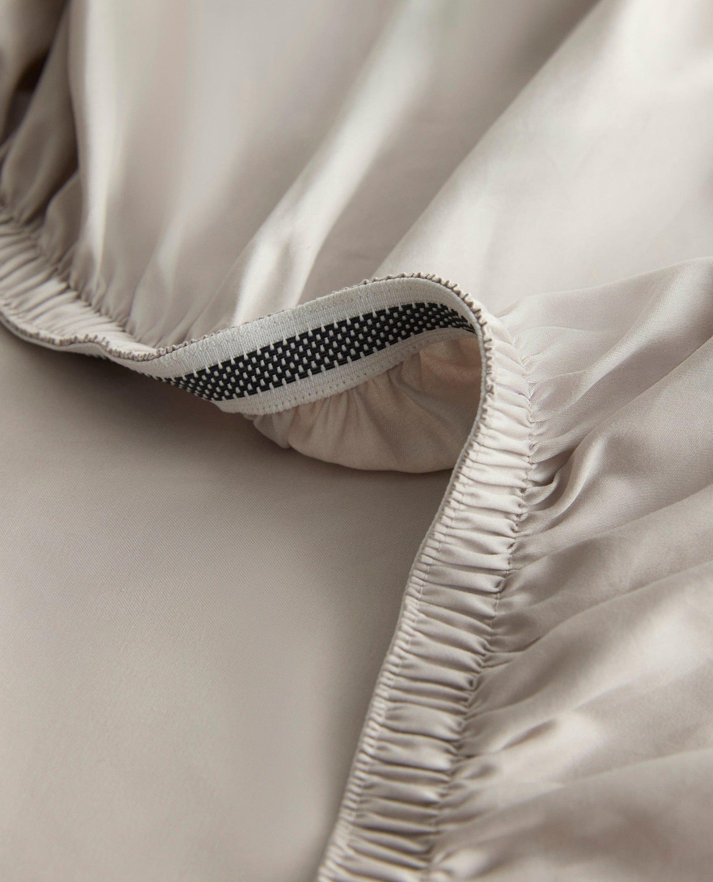 Soft & Smooth Premium Cotton Deep Fitted Sheet - Pebble