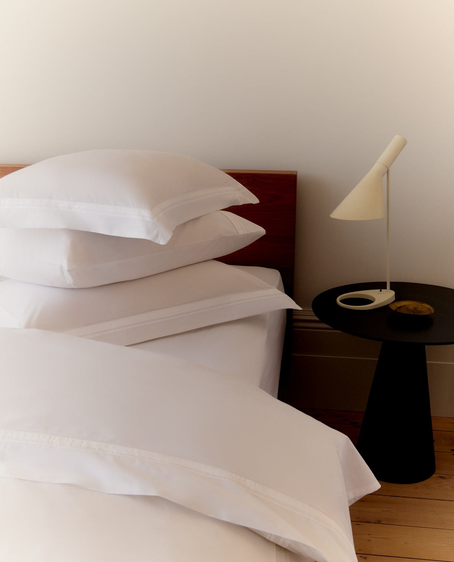 The Crisp & Cool Organic Luxury Oxford Pillowcase Set - Tailored Border