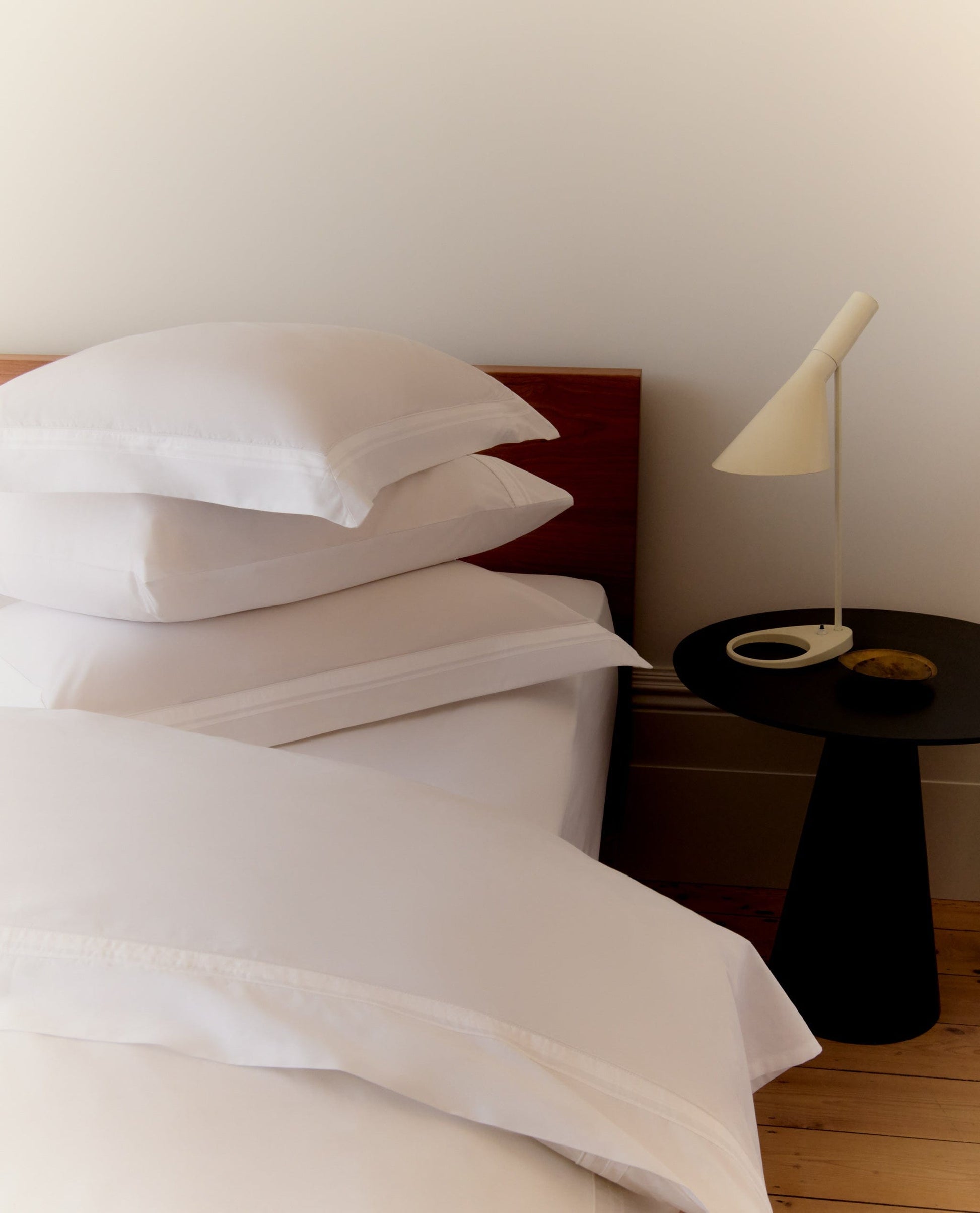 The Crisp & Cool Organic Luxury Oxford Pillowcase Set - Tailored Border