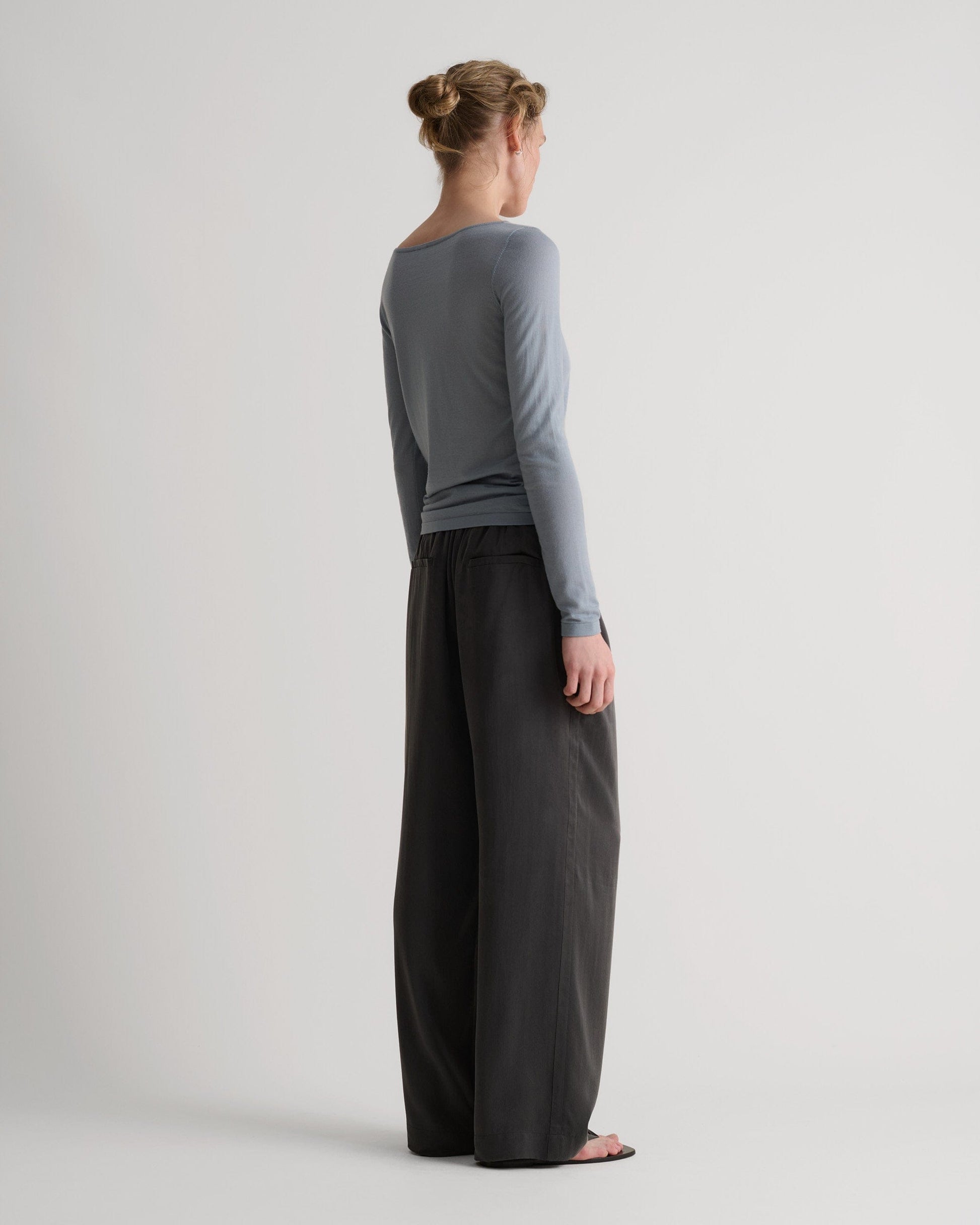 Easy-Silk Pleat Trouser - Washed Black