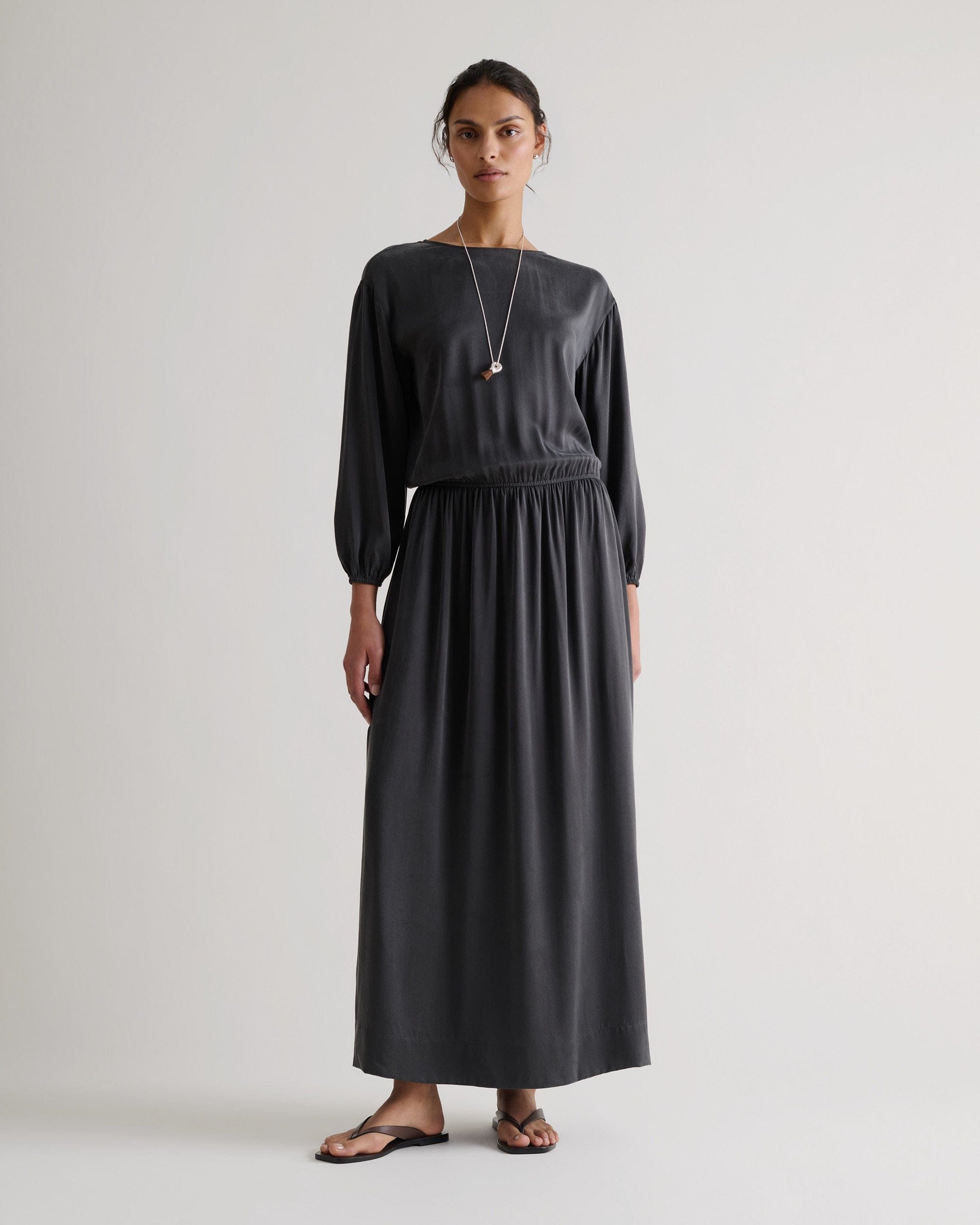 Women's Gathered Waist Easy-Silk Dress - Washed Black