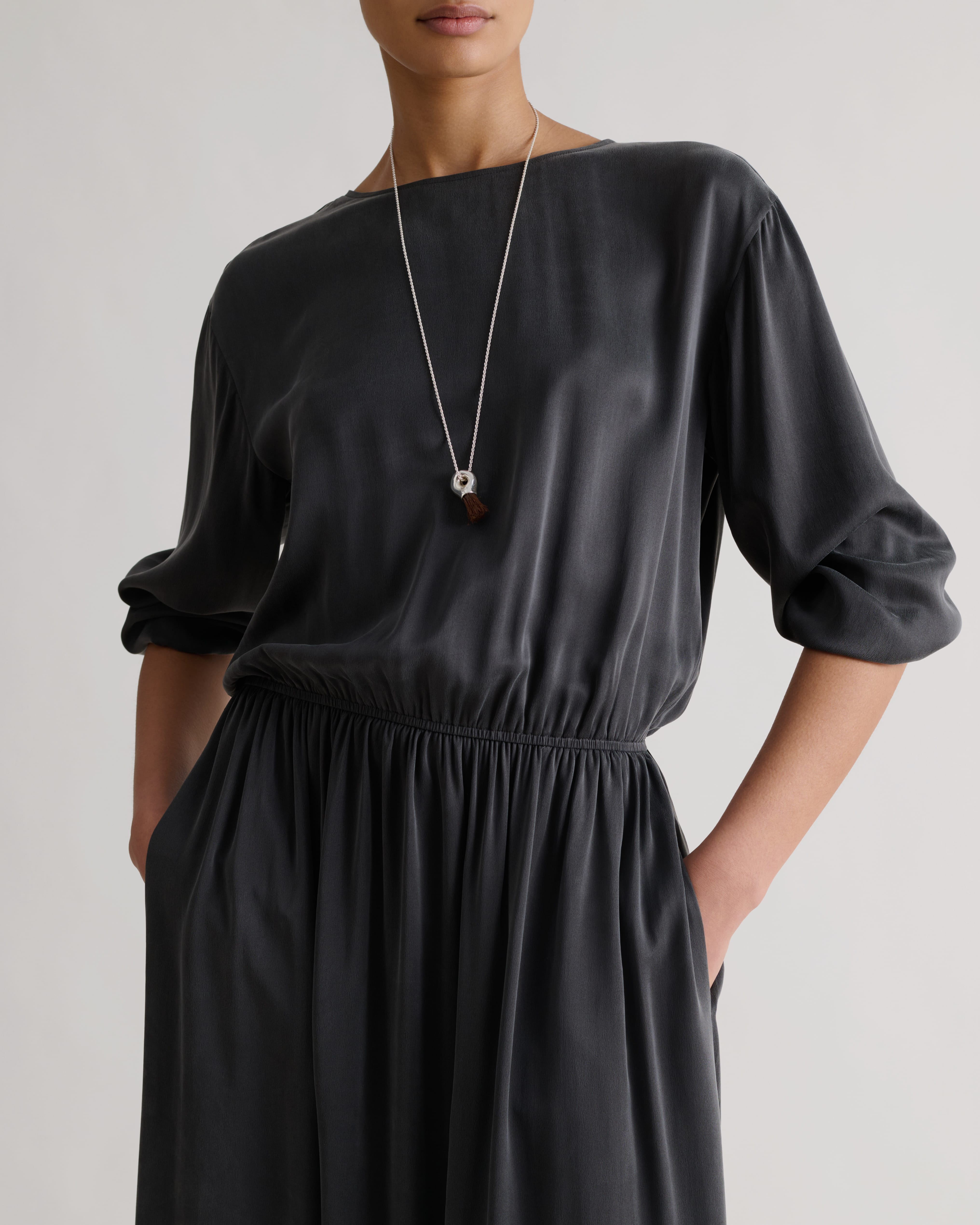 Gathered, elasticated waist