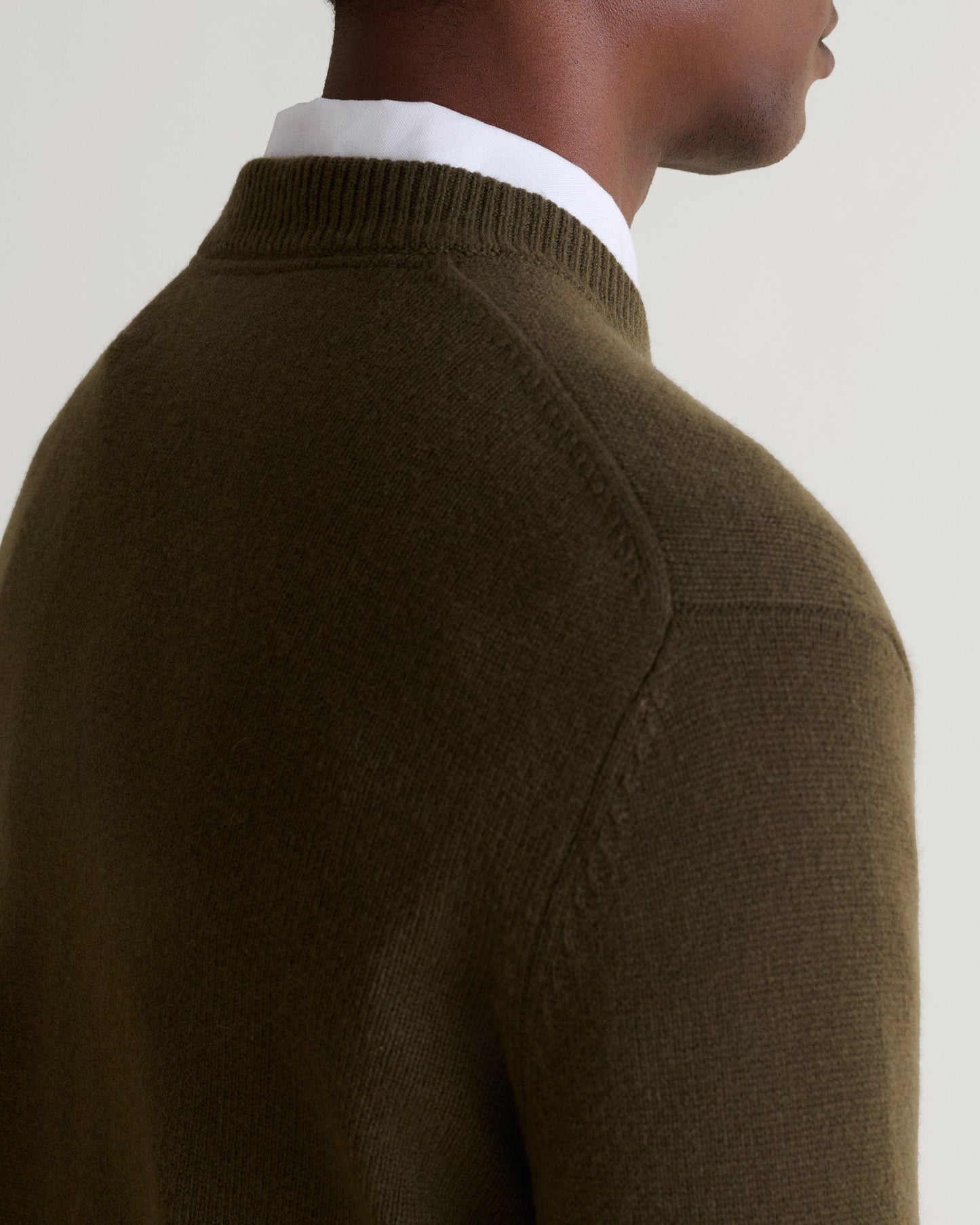 Men's Finest Cashmere Mid-Weight Crew Neck Jumper - Military Green-[colour]-[size]-Rise &amp; Fall
