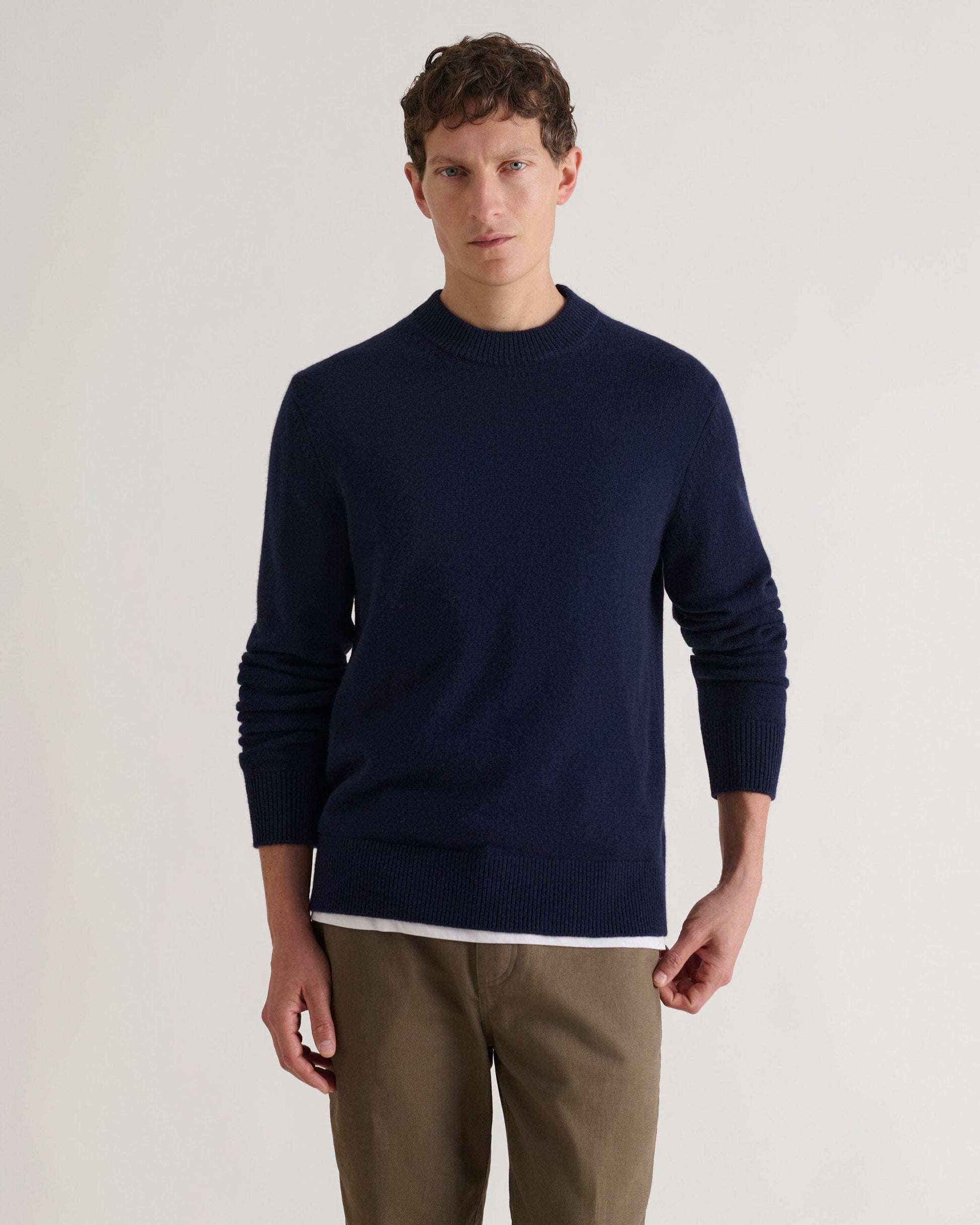 Men's Finest Cashmere Mid-Weight Crew Neck Jumper - Navy