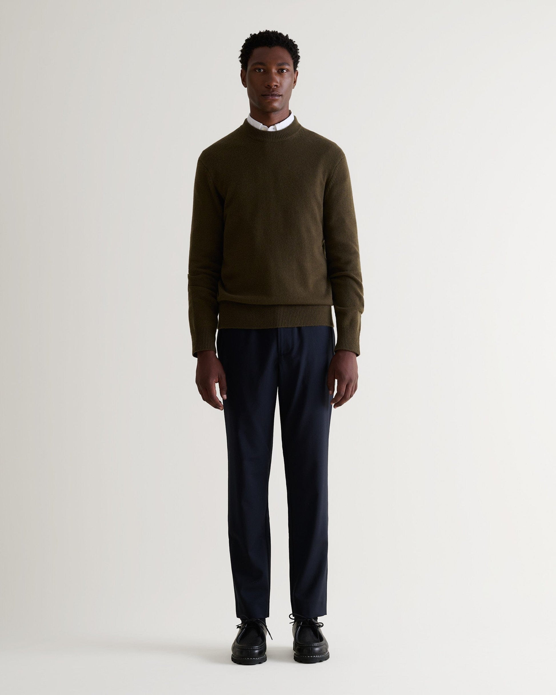 Men's Finest Cashmere Mid-Weight Crew Neck Jumper - Military Green-[colour]-[size]-Rise &amp; Fall