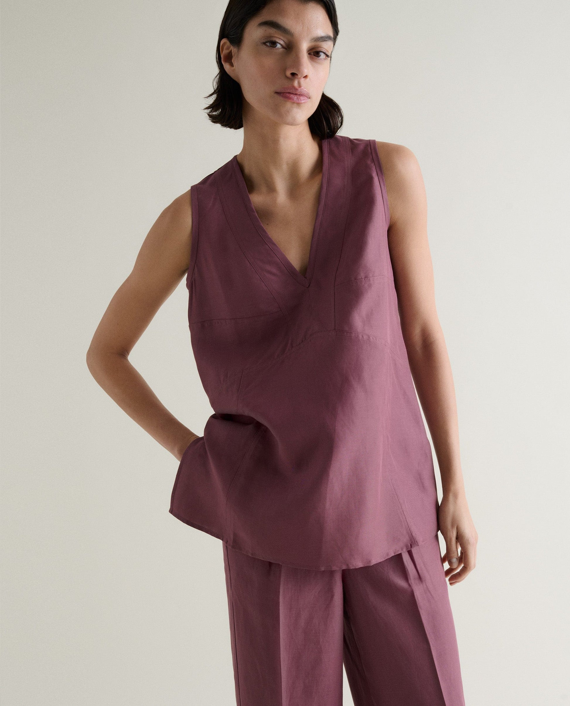 Women's Future-Linen V Neck Tunic Top - Smoky Lilac