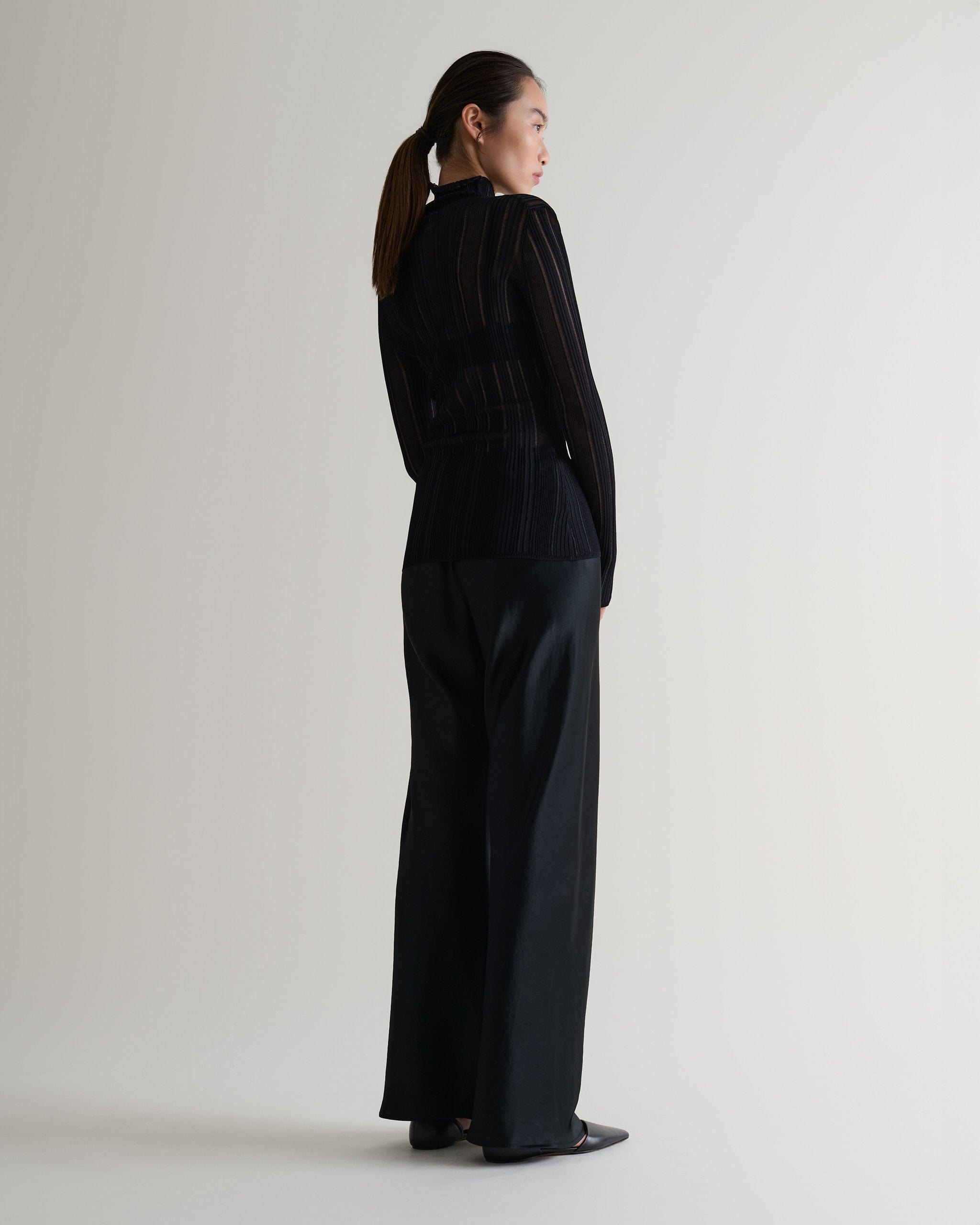 Lightweight ribbed viscose