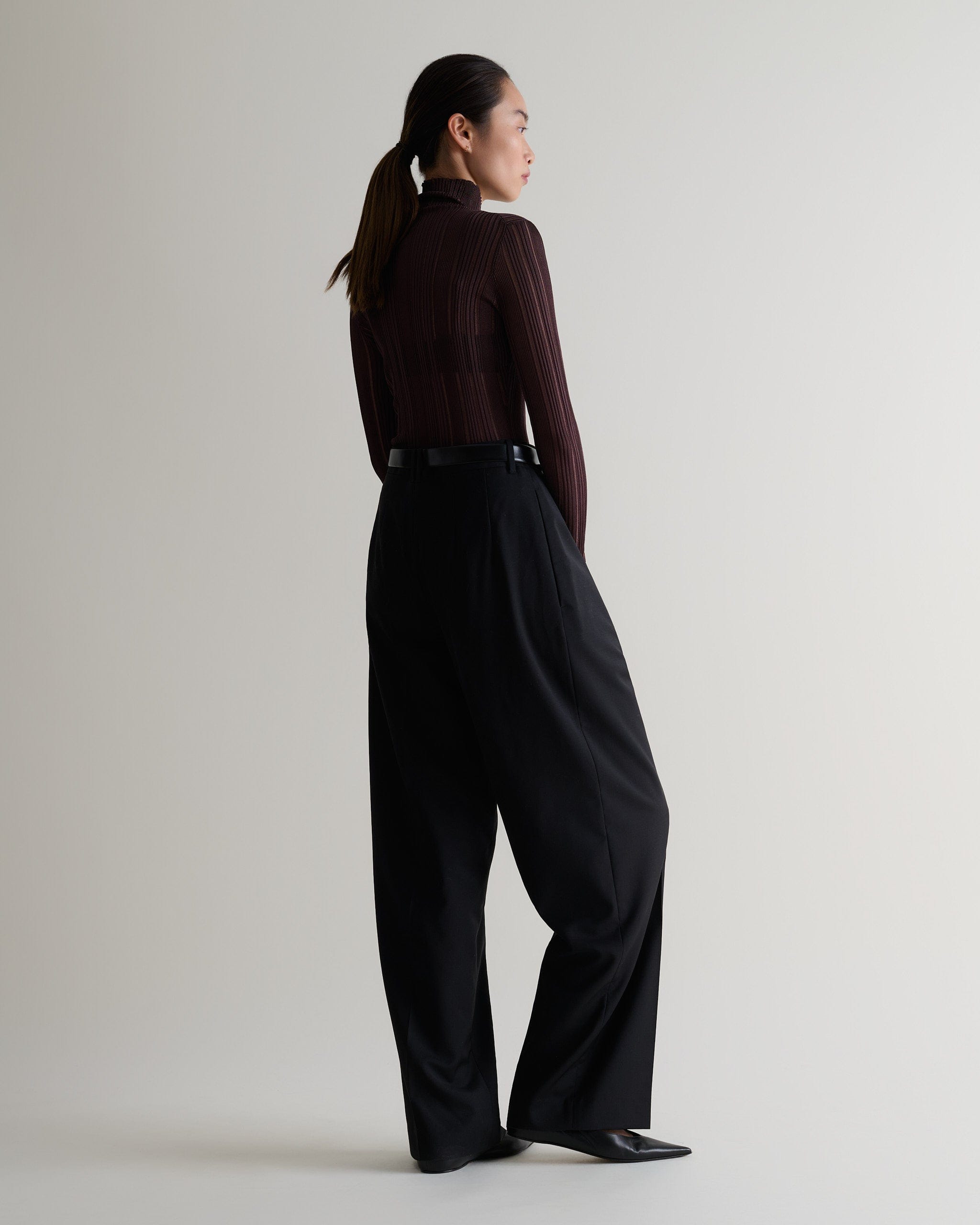 Lightweight ribbed viscose