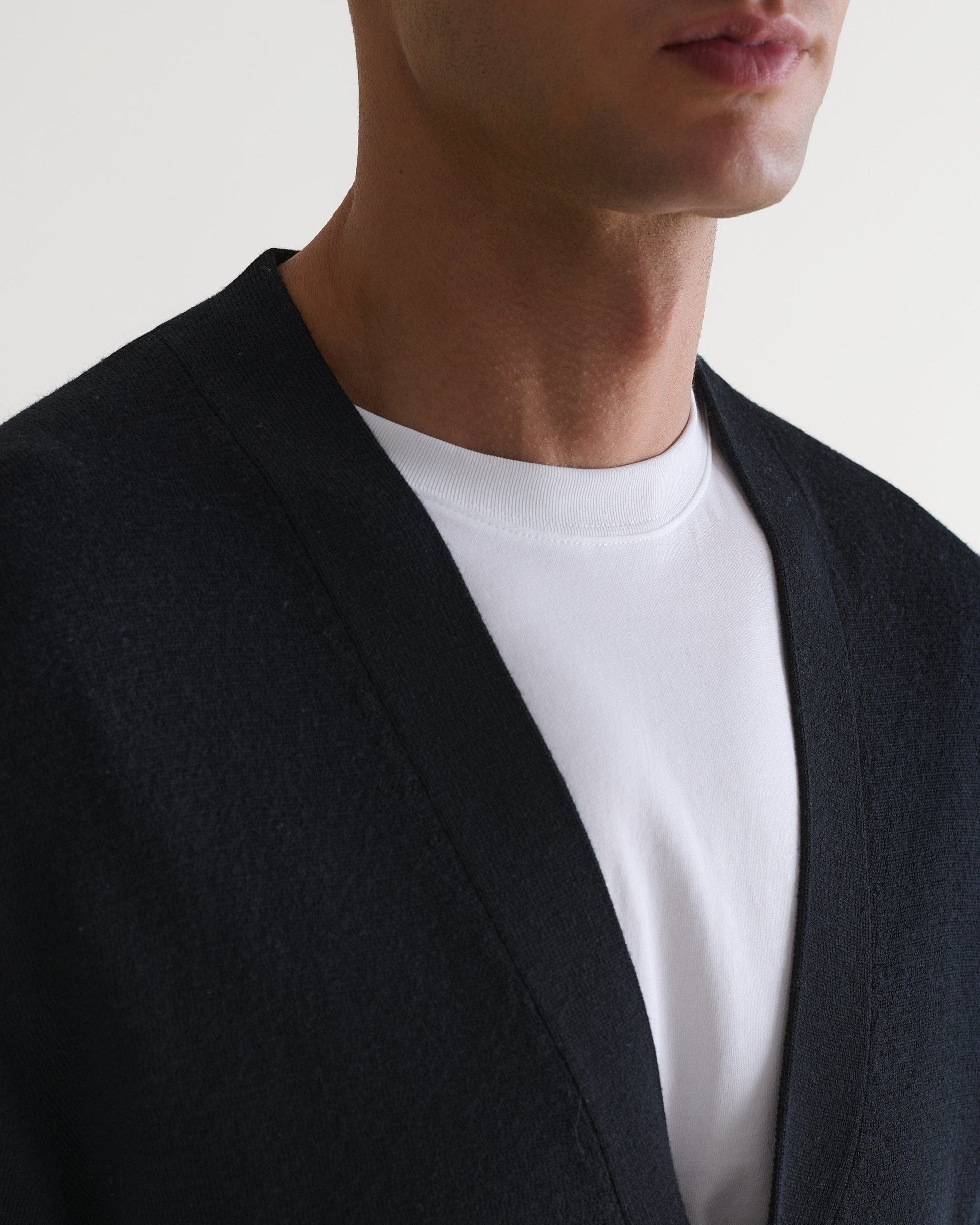 Men's Merino V Neck Cardigan - Black