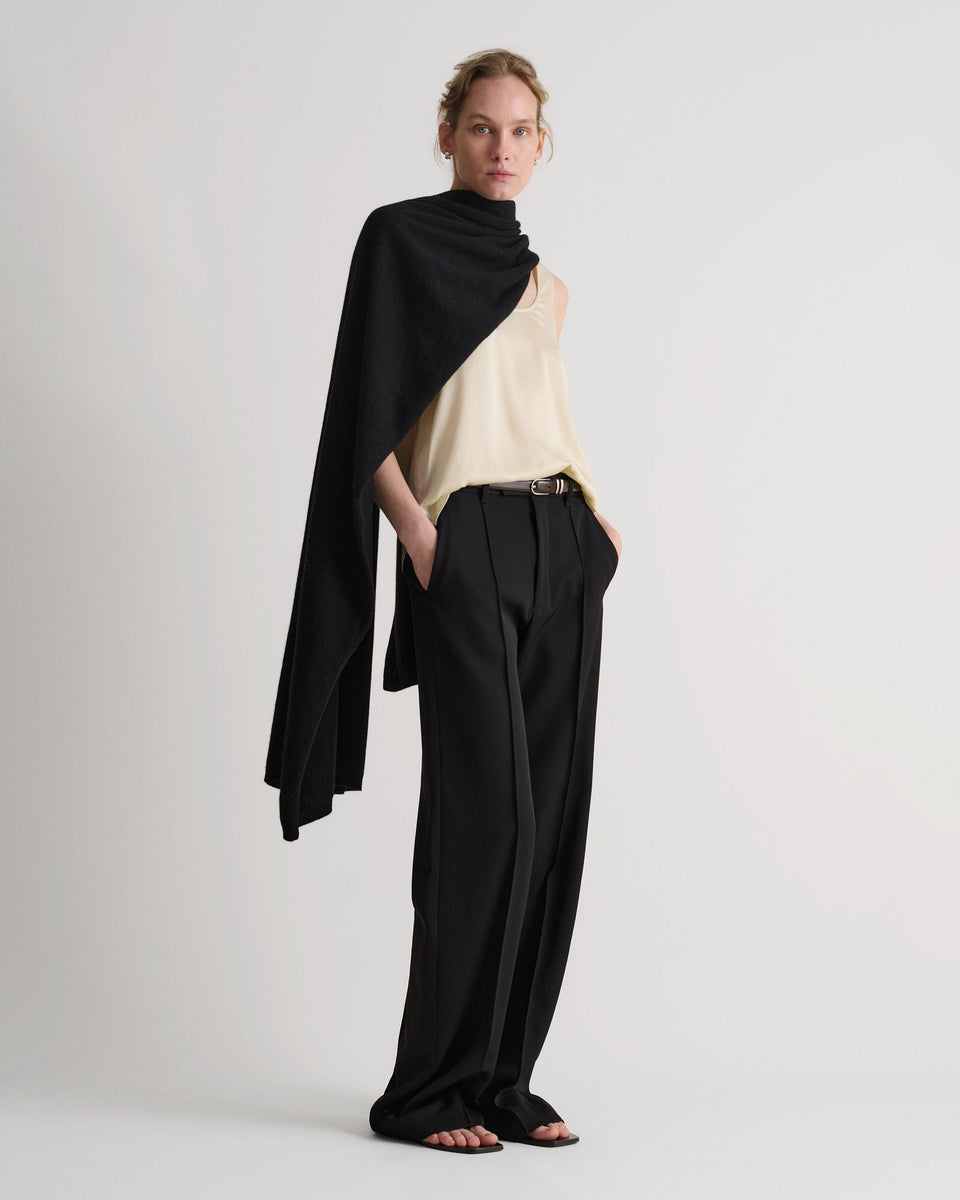 Oversized Finest Cashmere Wrap - Black