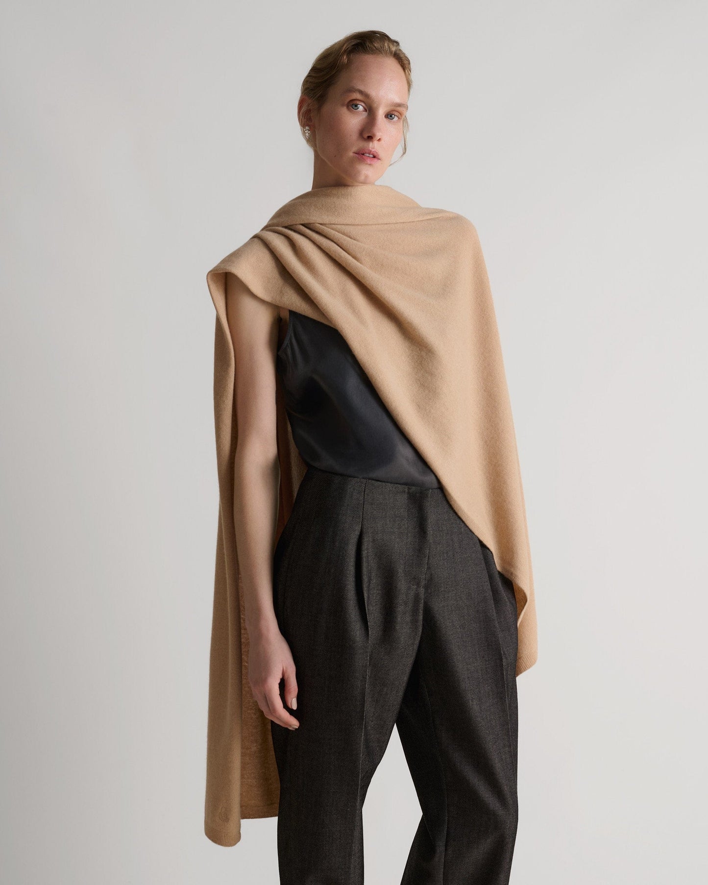 Oversized Finest Cashmere Wrap - Camel
