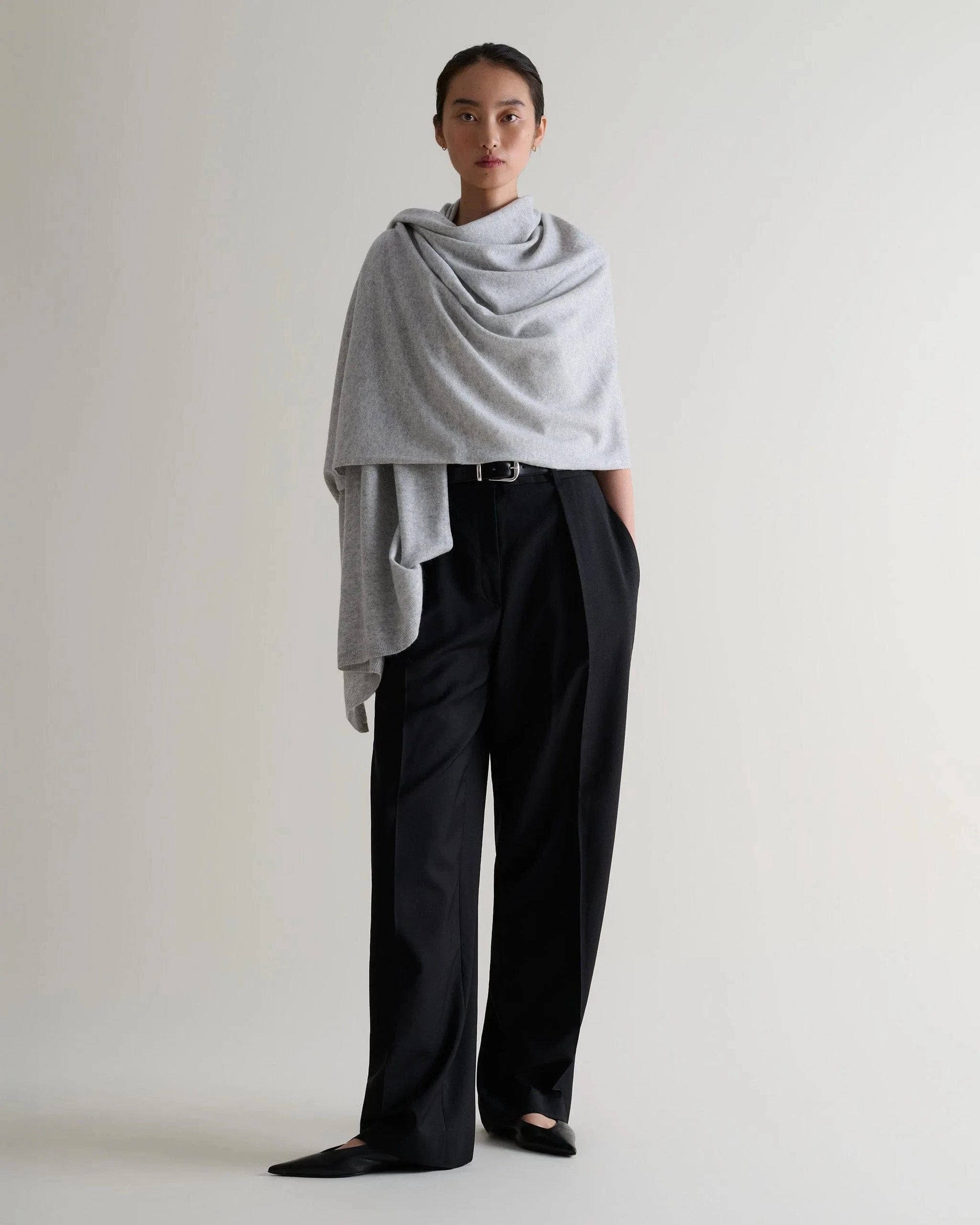 Oversized Finest Cashmere Wrap - Grey
